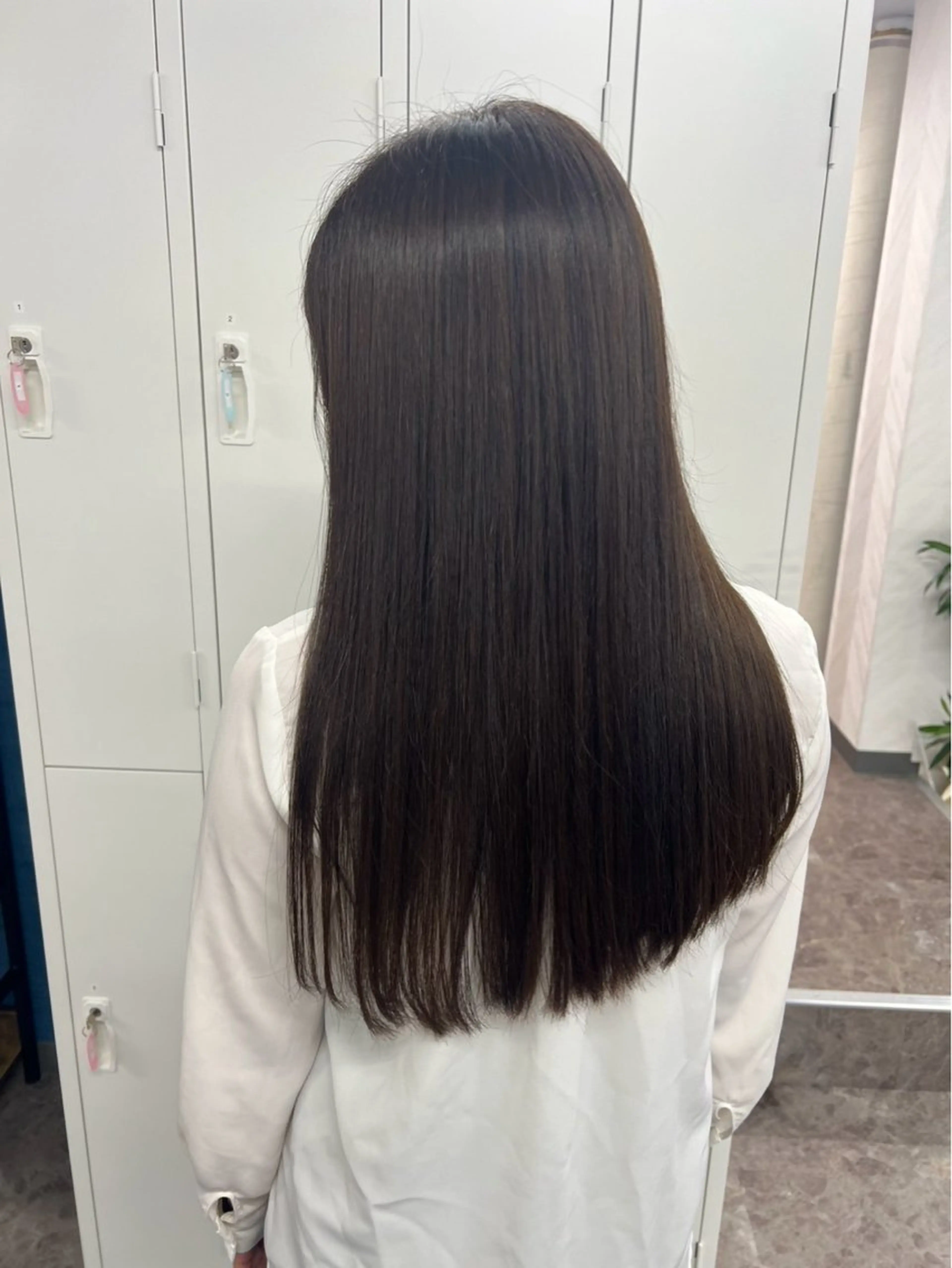 ロング カット 宇井 洸稀のヘアスタイル