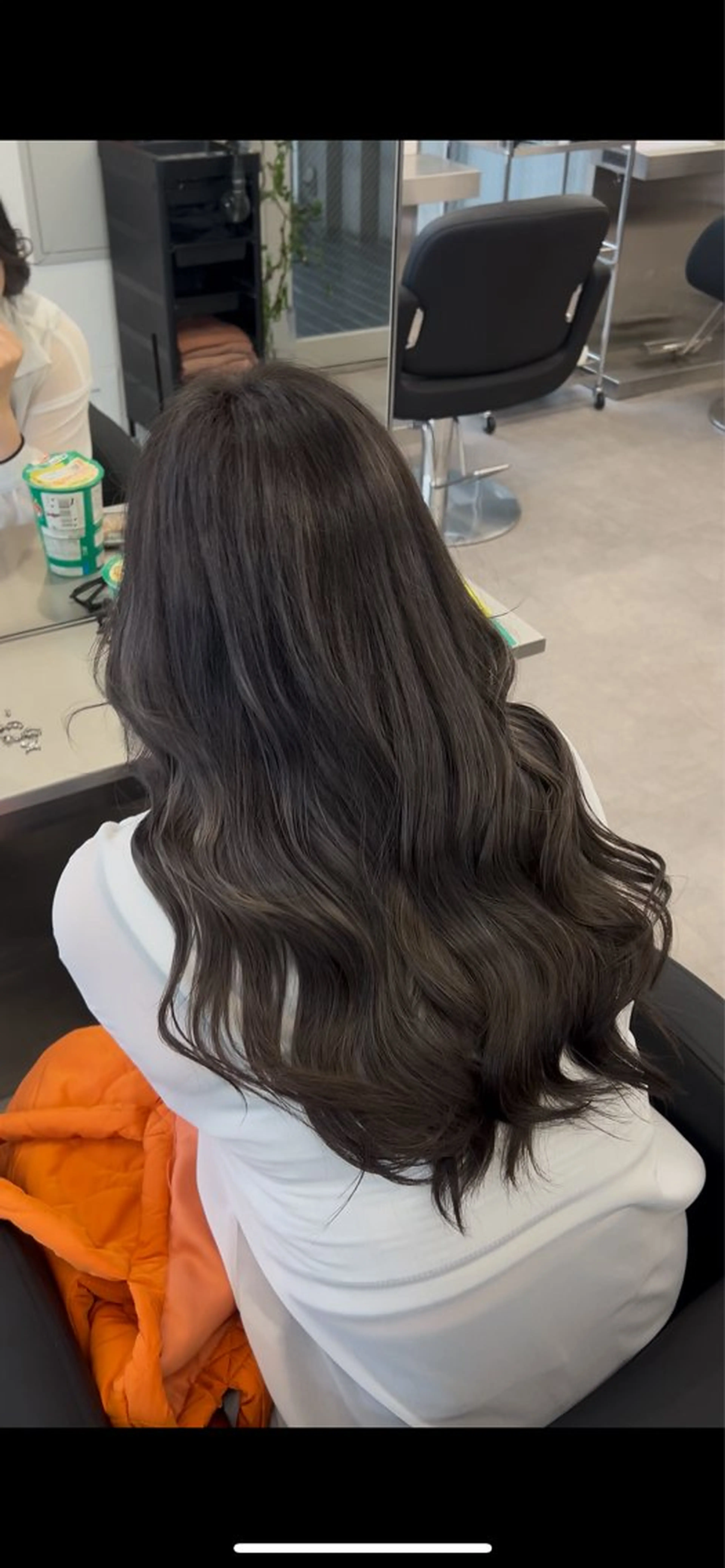 ロング カラー 𝒌𝒂𝒓𝒊𝒏 /大阪/韓国風🩵のヘアスタイル