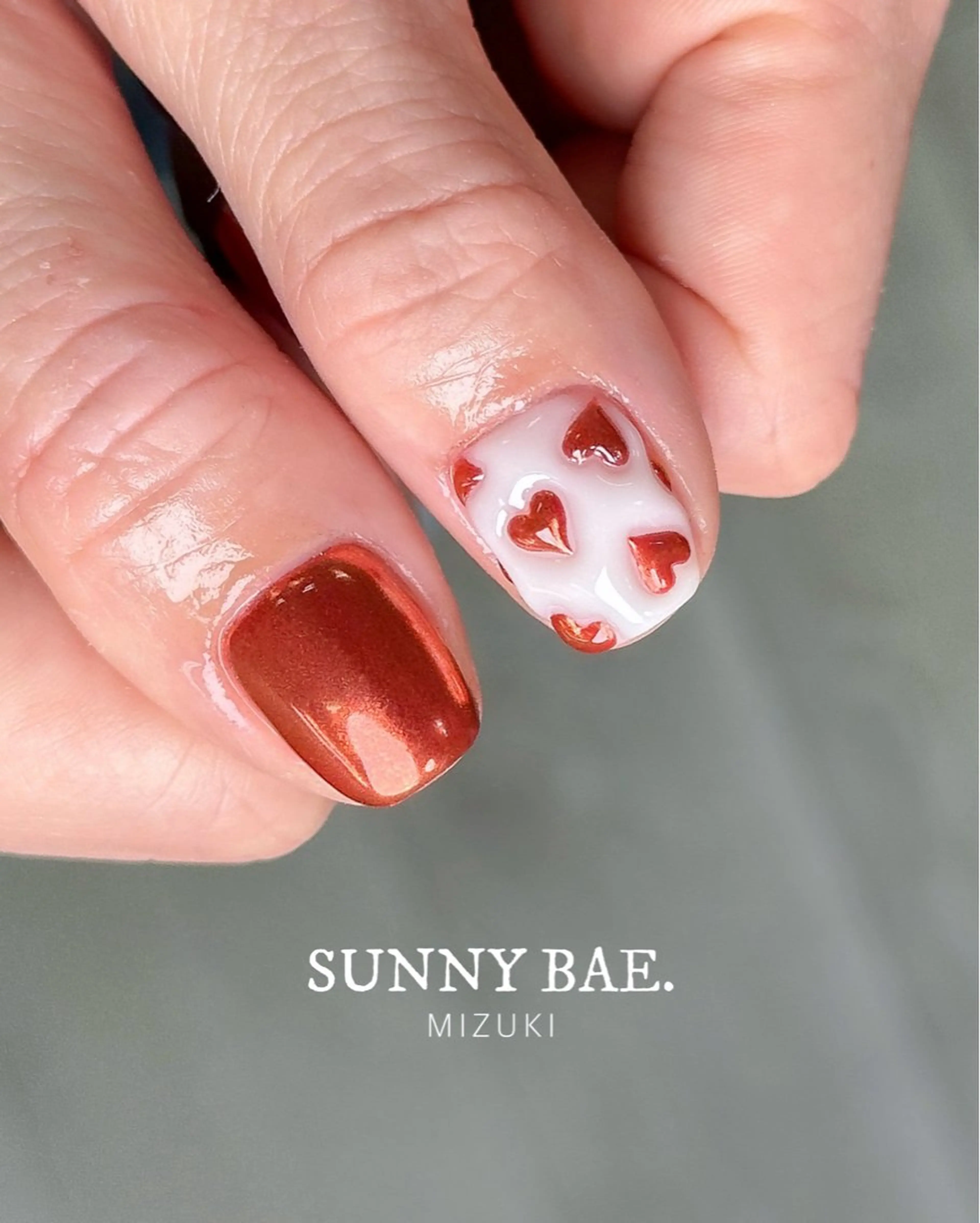 ネイル ハート ミラーネイル ぷっくりネイル 春ネイル ハンドネイル SUNNY BAE. 🌼MIZUKIのネイルデザイン