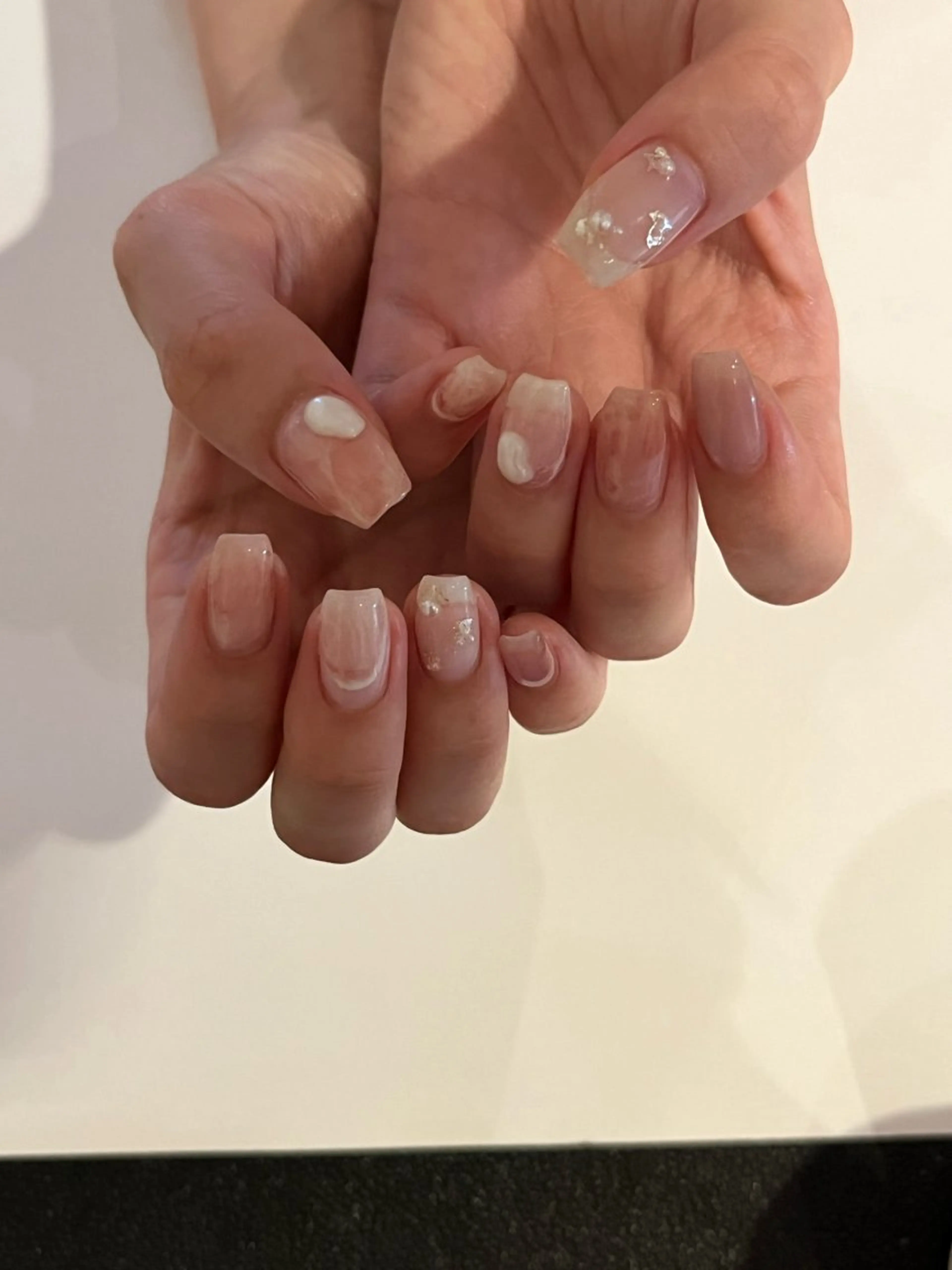 ネイル ニュアンスネイル ピンク ハンドネイル mitsuki / Manonのネイルデザイン