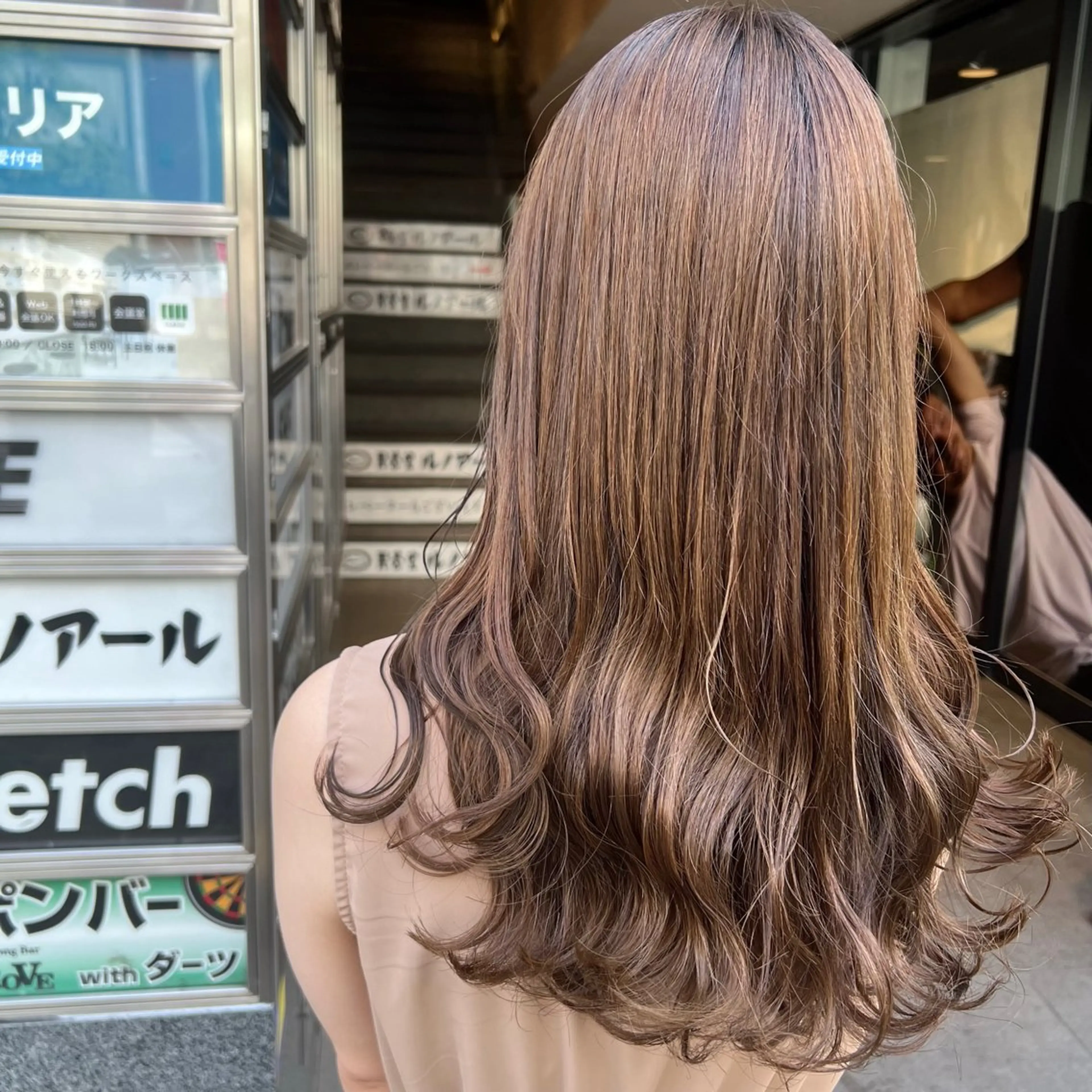 ロング カラー ヘアアレンジ ヘアカラー トリートメント ヘッドスパ ヘアセット 🤍モテ髪作ります 🤍ゆうと🤍のヘアスタイル