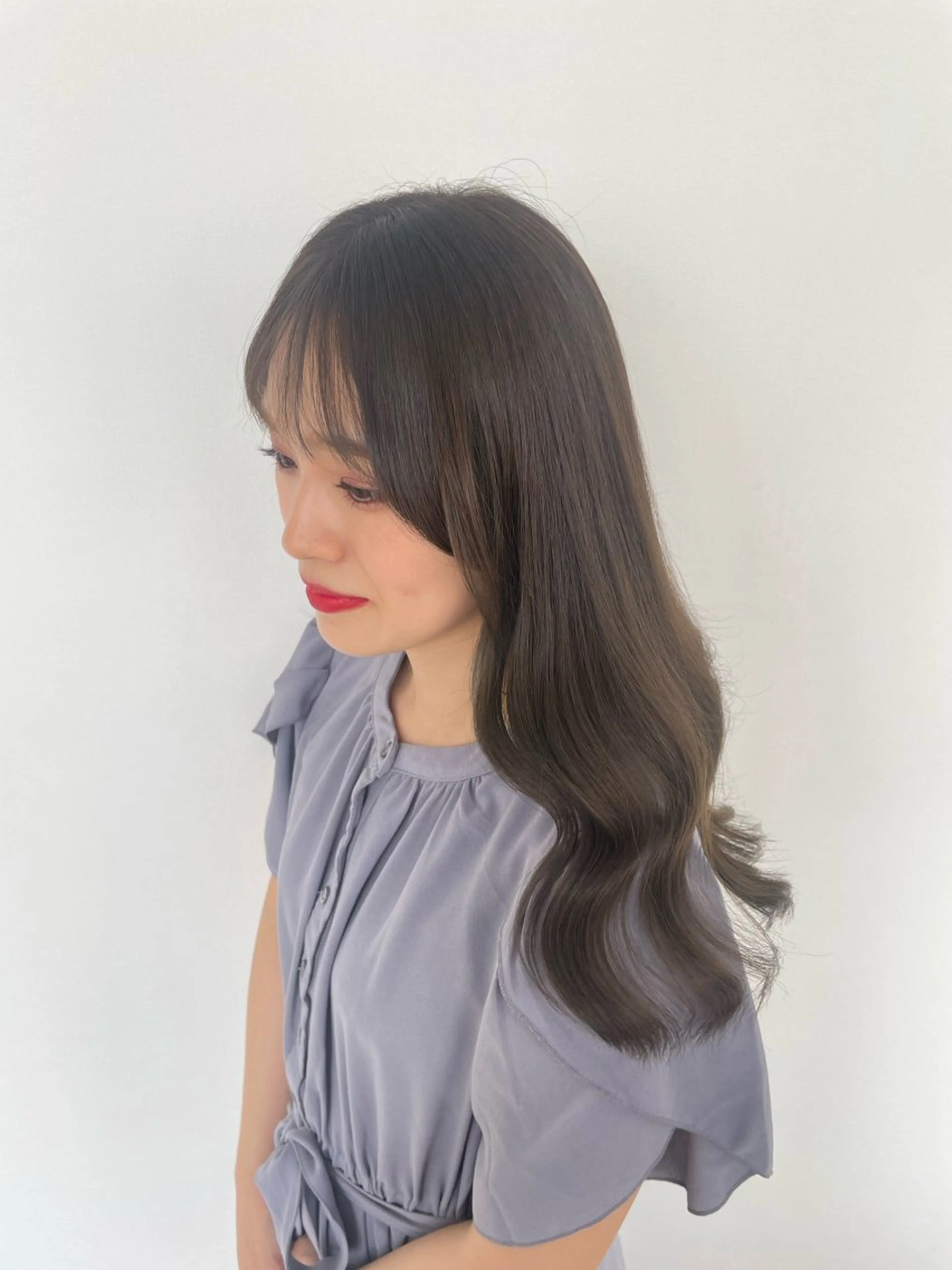 ロング カラー グレージュ c& ちはるのヘアスタイル