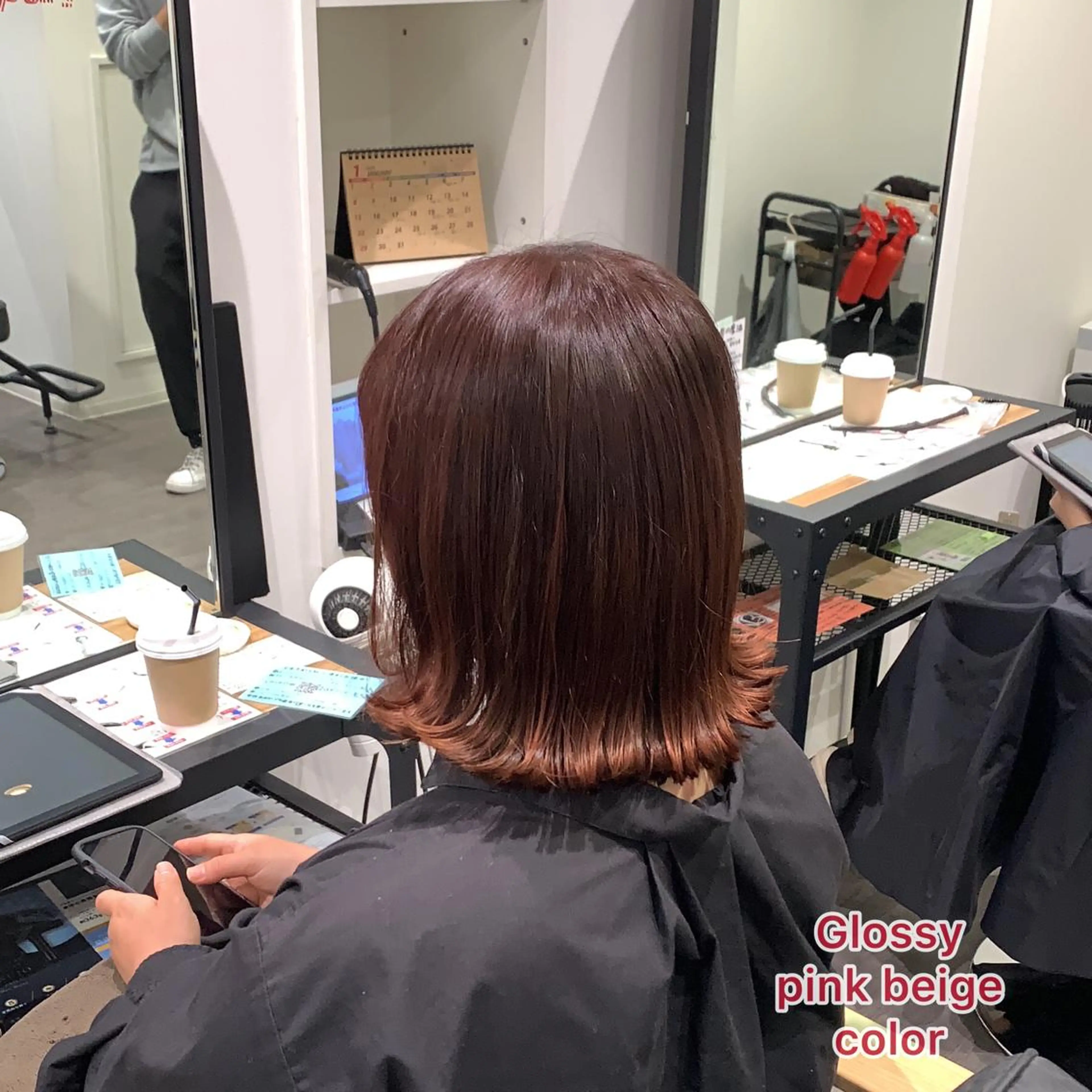 ミディアム カラー 上田 紗也のヘアスタイル