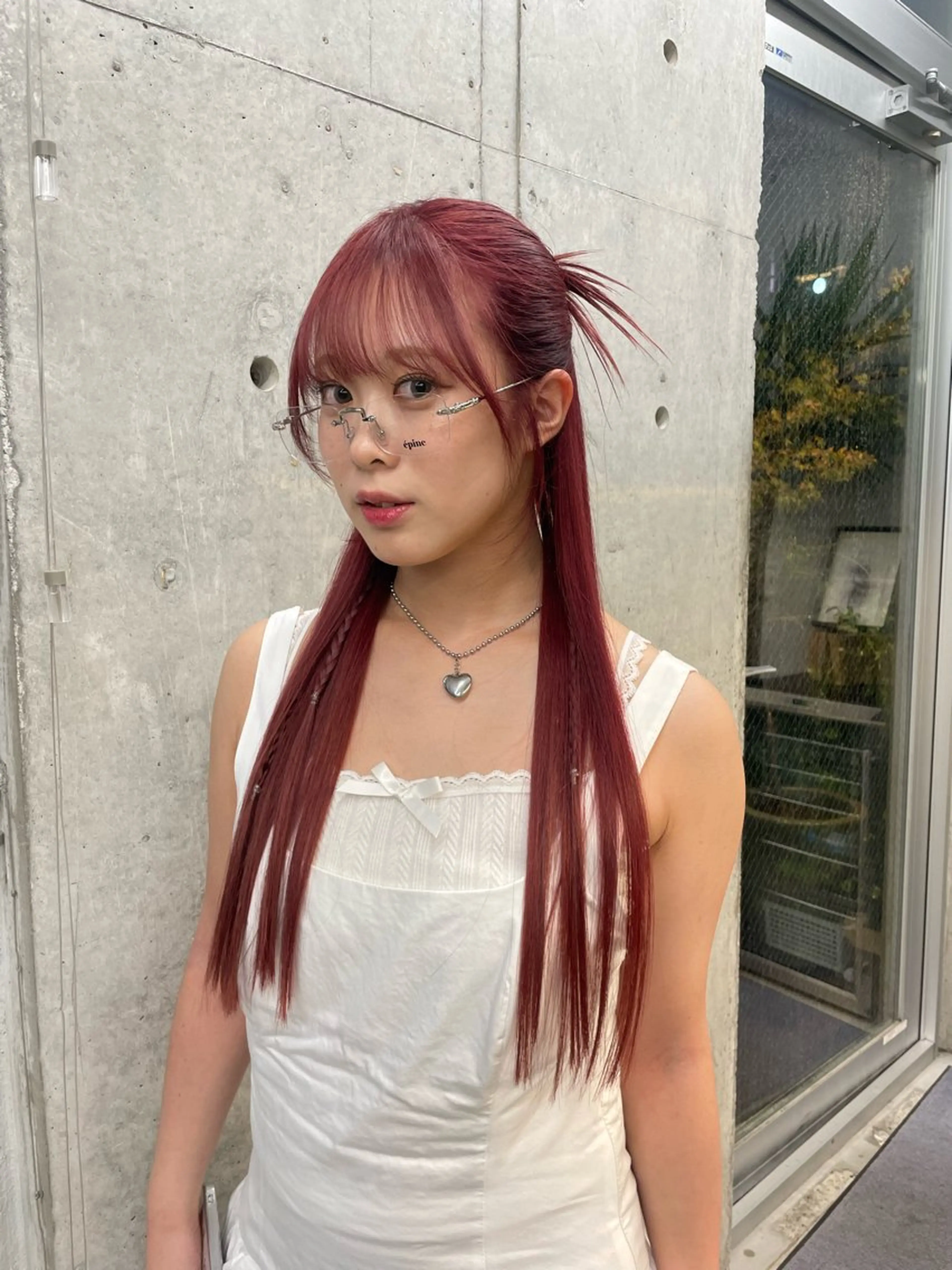 ロング カラー ヘアアレンジ ブリーチ レッドカラー 韓国風ヘア トレンドカラー🥣／ ヘアアレンジ✩.*˚のヘアスタイル