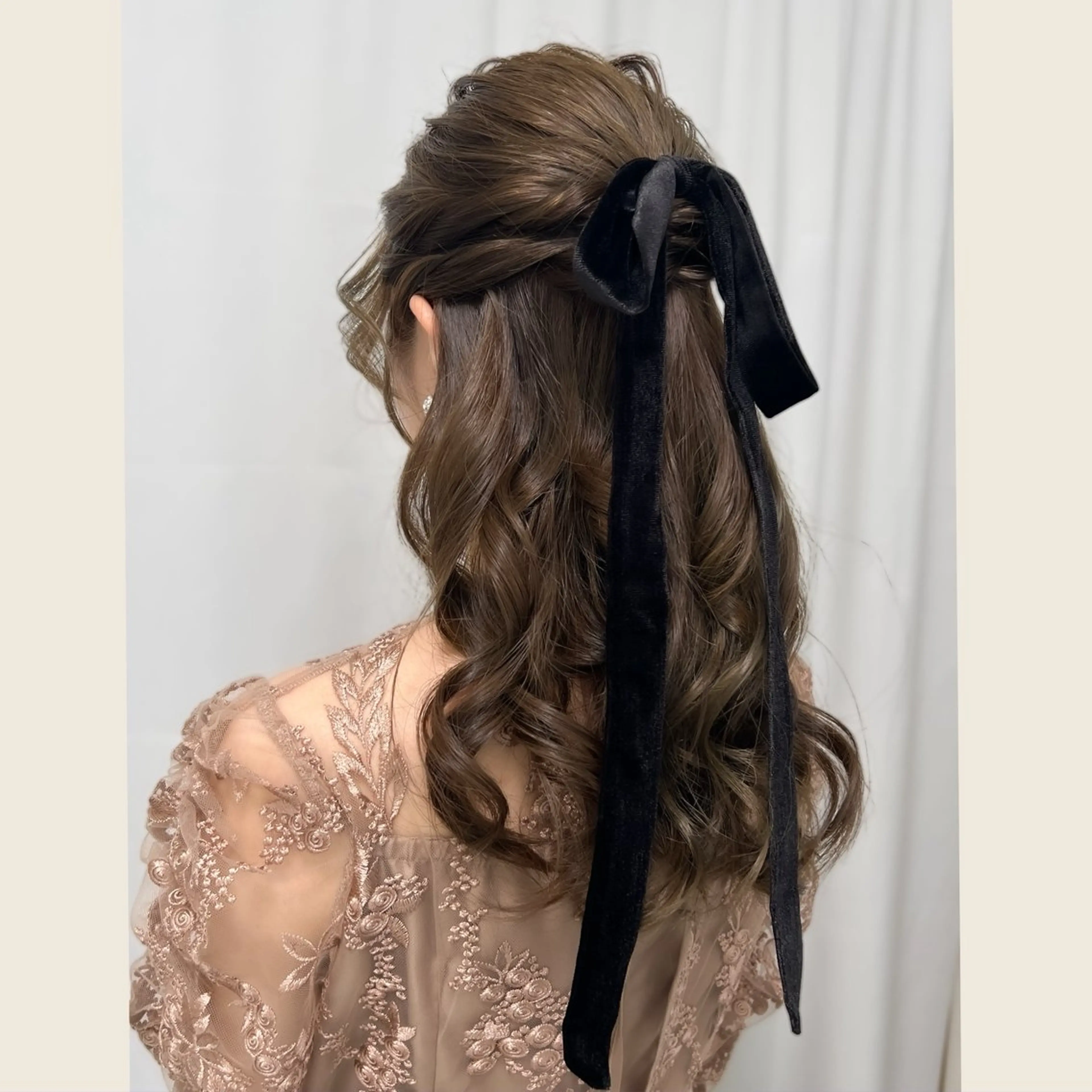 ヘアアレンジ ハーフアップ ヘアセット CHATEAU TERRACE所属・似合うヘアメイク🪞 CHATEAUのヘアスタイル
