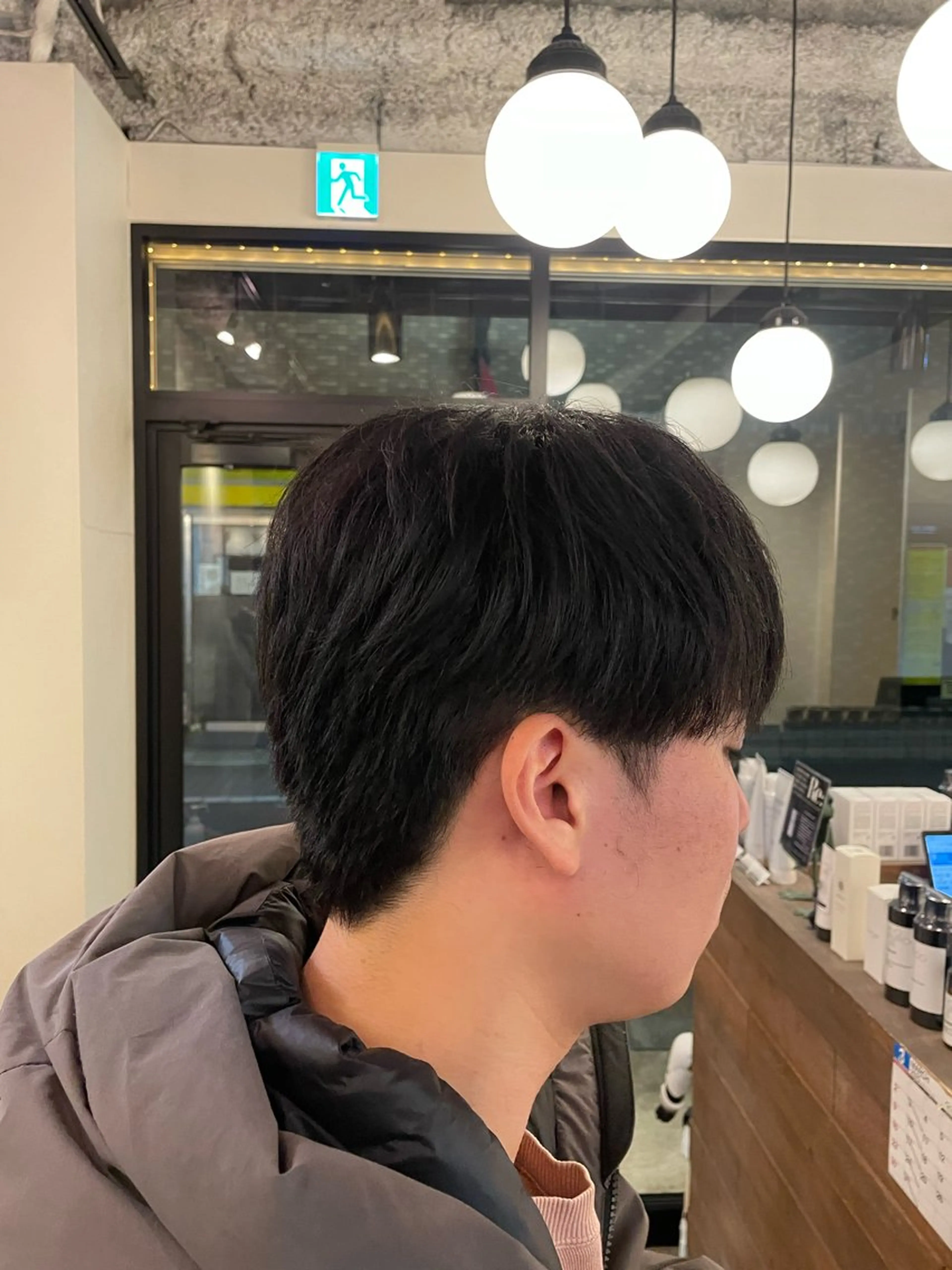 メンズ マッシュ 刈り上げ 梅本 春菜のヘアスタイル