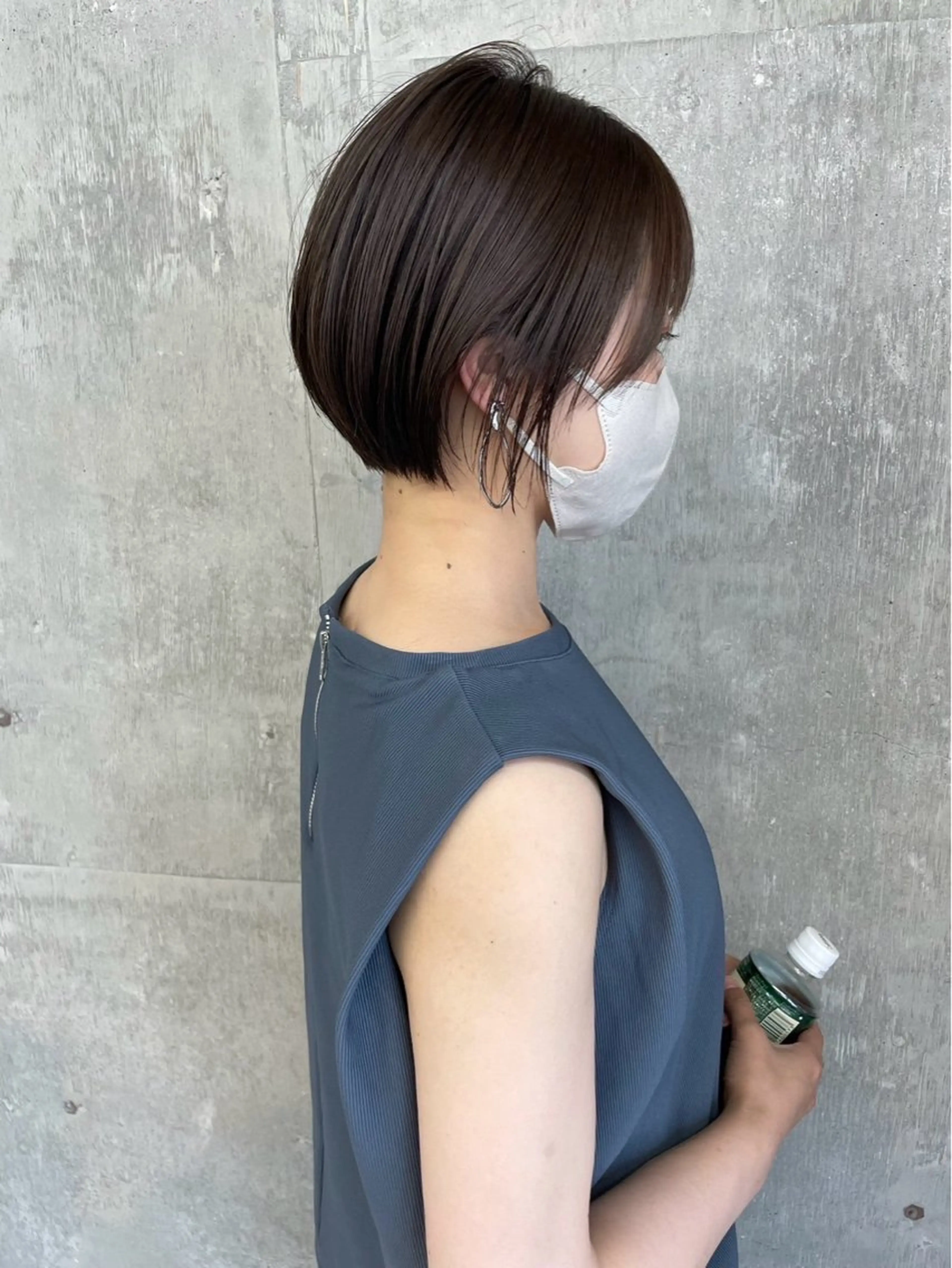 ショート 鈴木瑛里／ブロンド ベージュ／ピンクのヘアスタイル