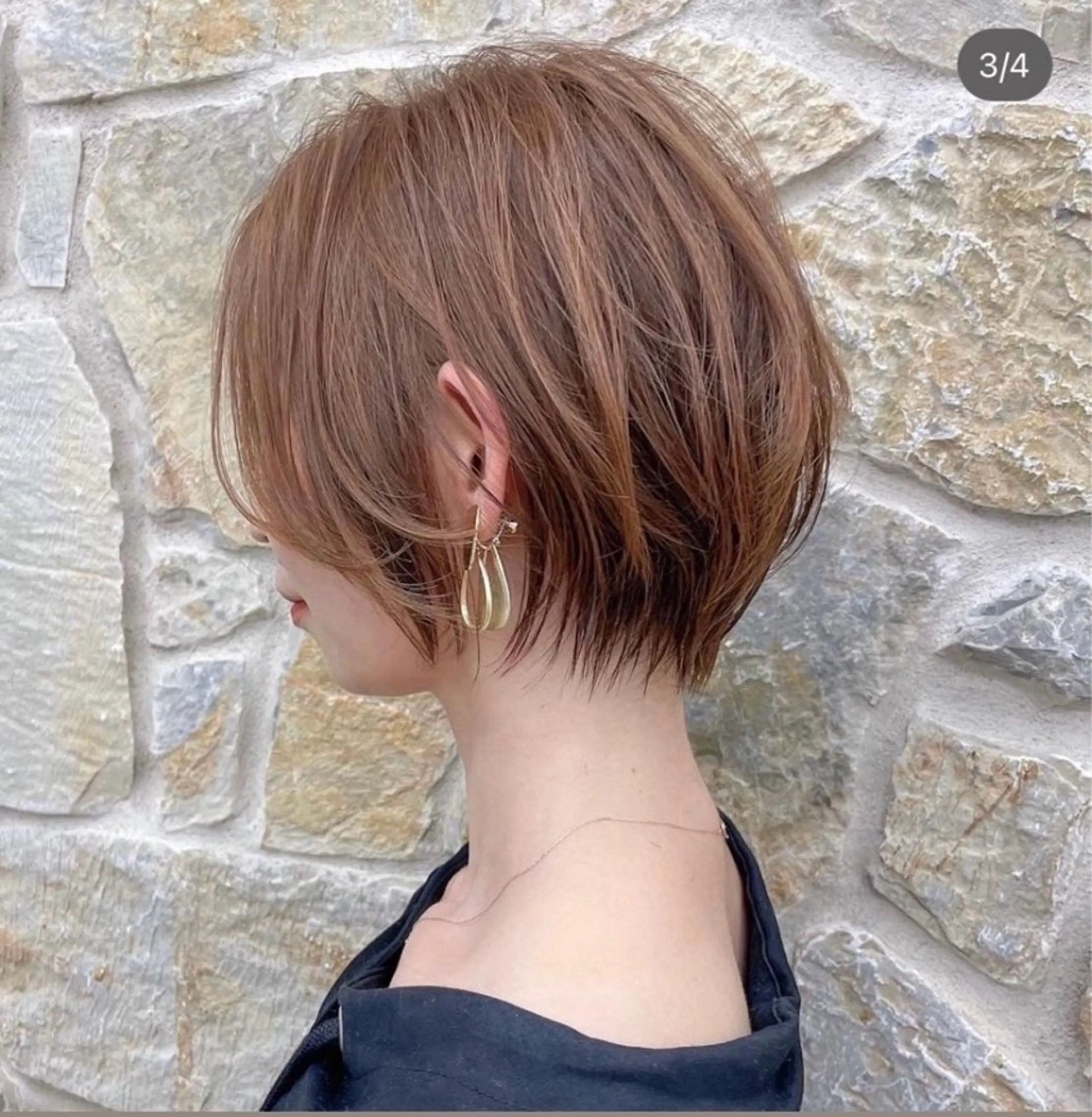 ショート カラー 里見 愛梨のヘアスタイル