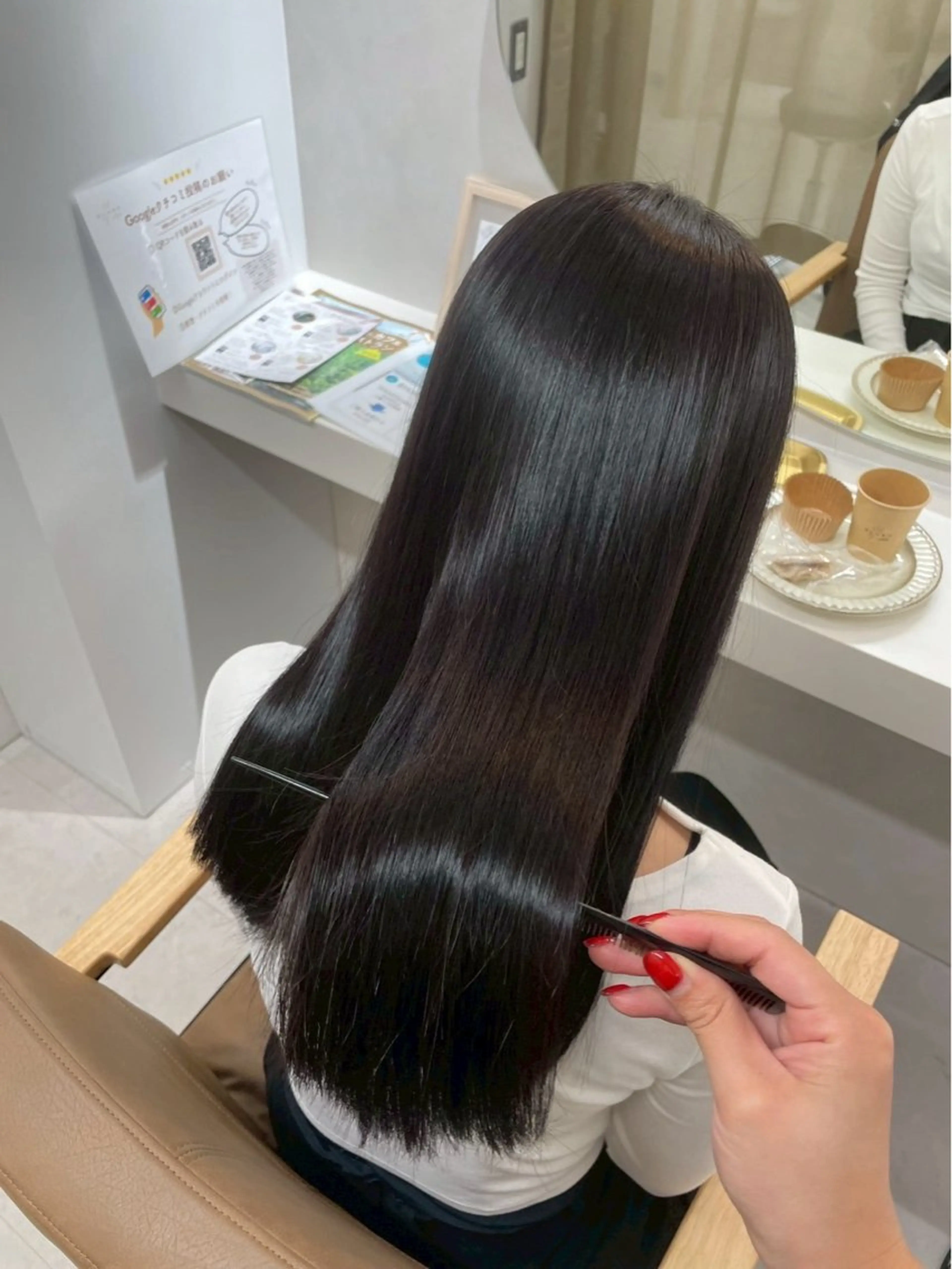 【７月31日16:00限定🎀】整えカット＋カラー＋髪質改善トリートメント２回転の写真