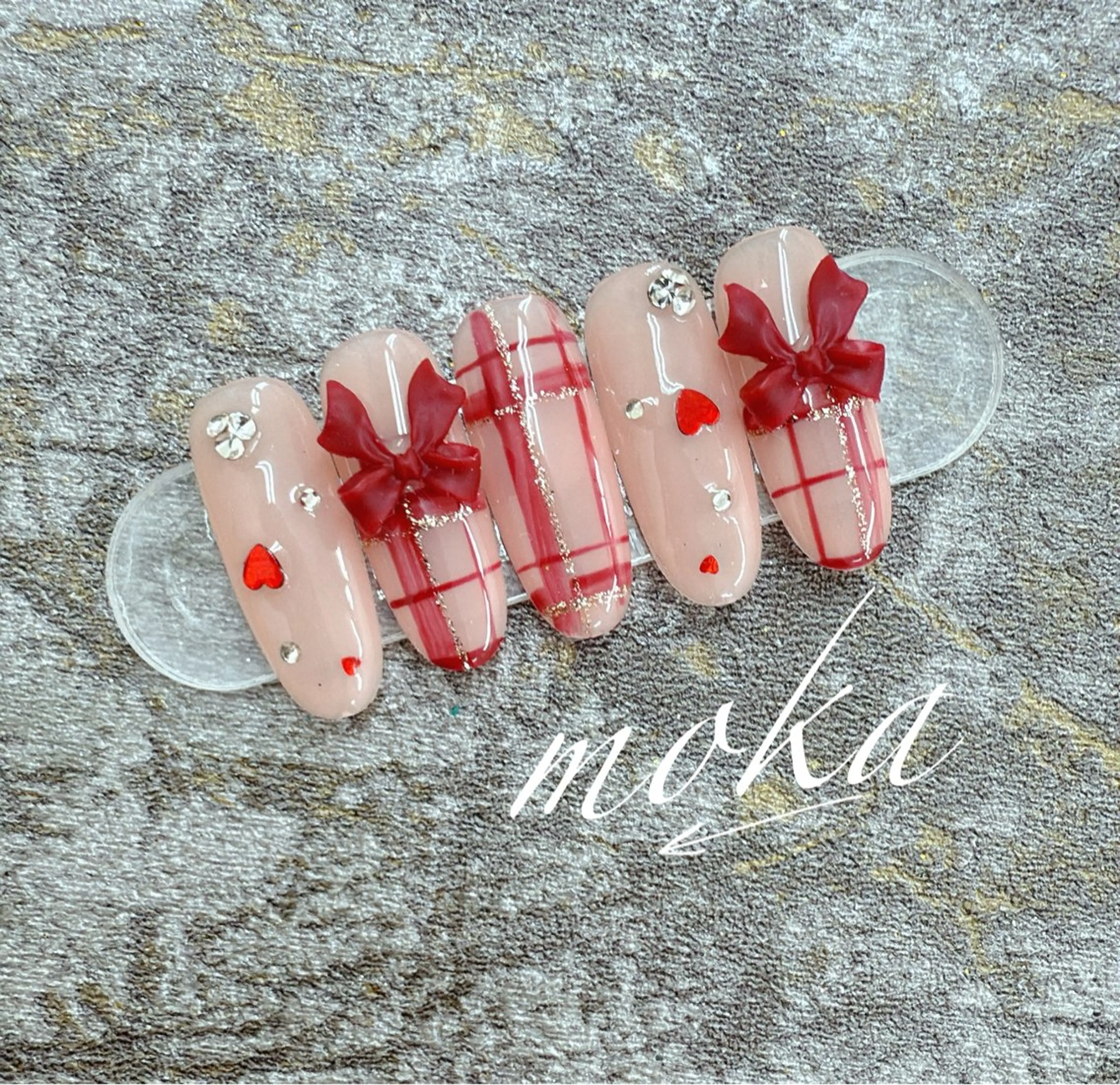 ネイル ハンドネイル ハンドケア 胡蝶蘭レディースサロ ンNailMOKAのネイルデザイン