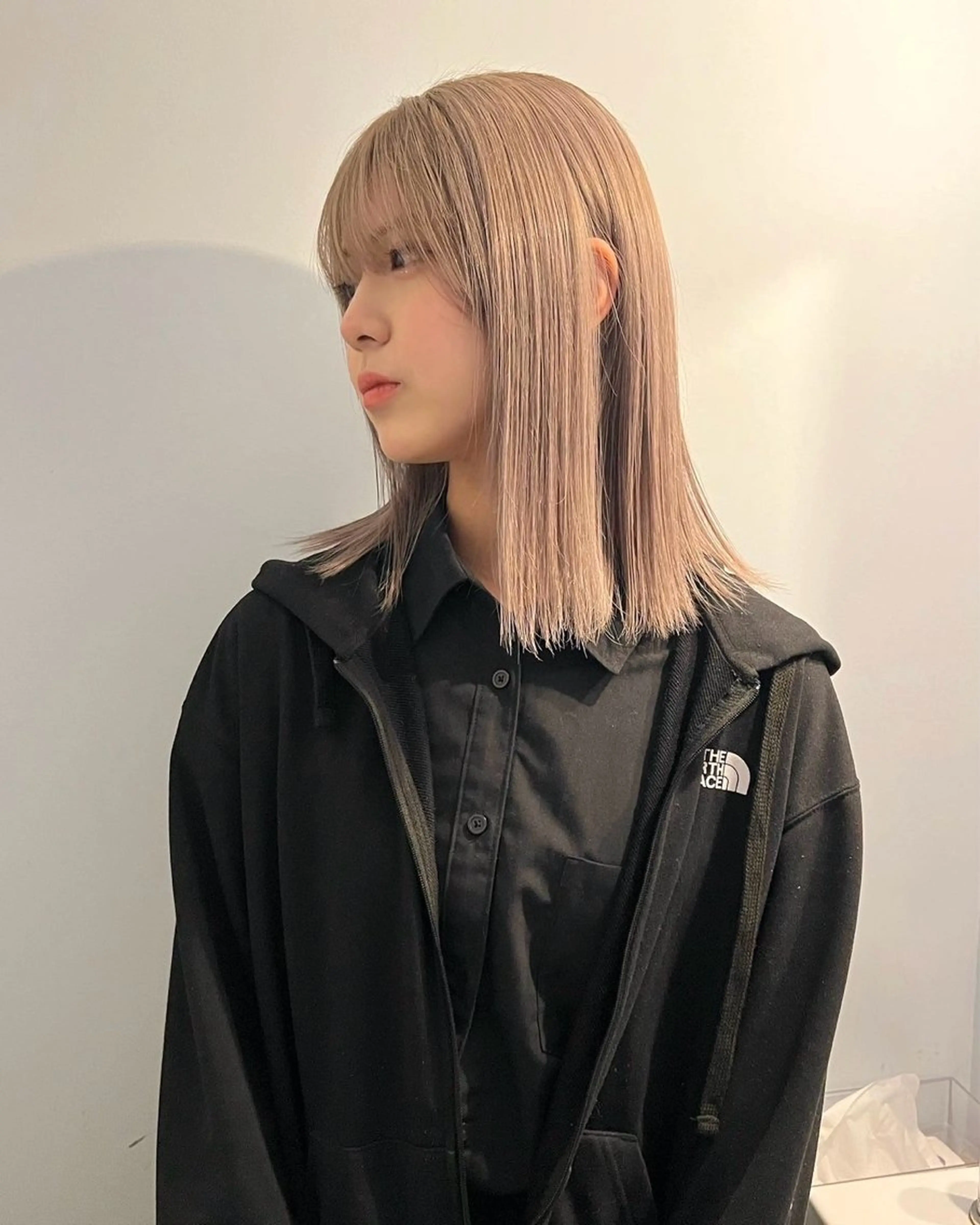 セミロング カラー グレージュ ヘアカラー トリートメント カットモデル/ ハイトーン/ゆうあのヘアスタイル