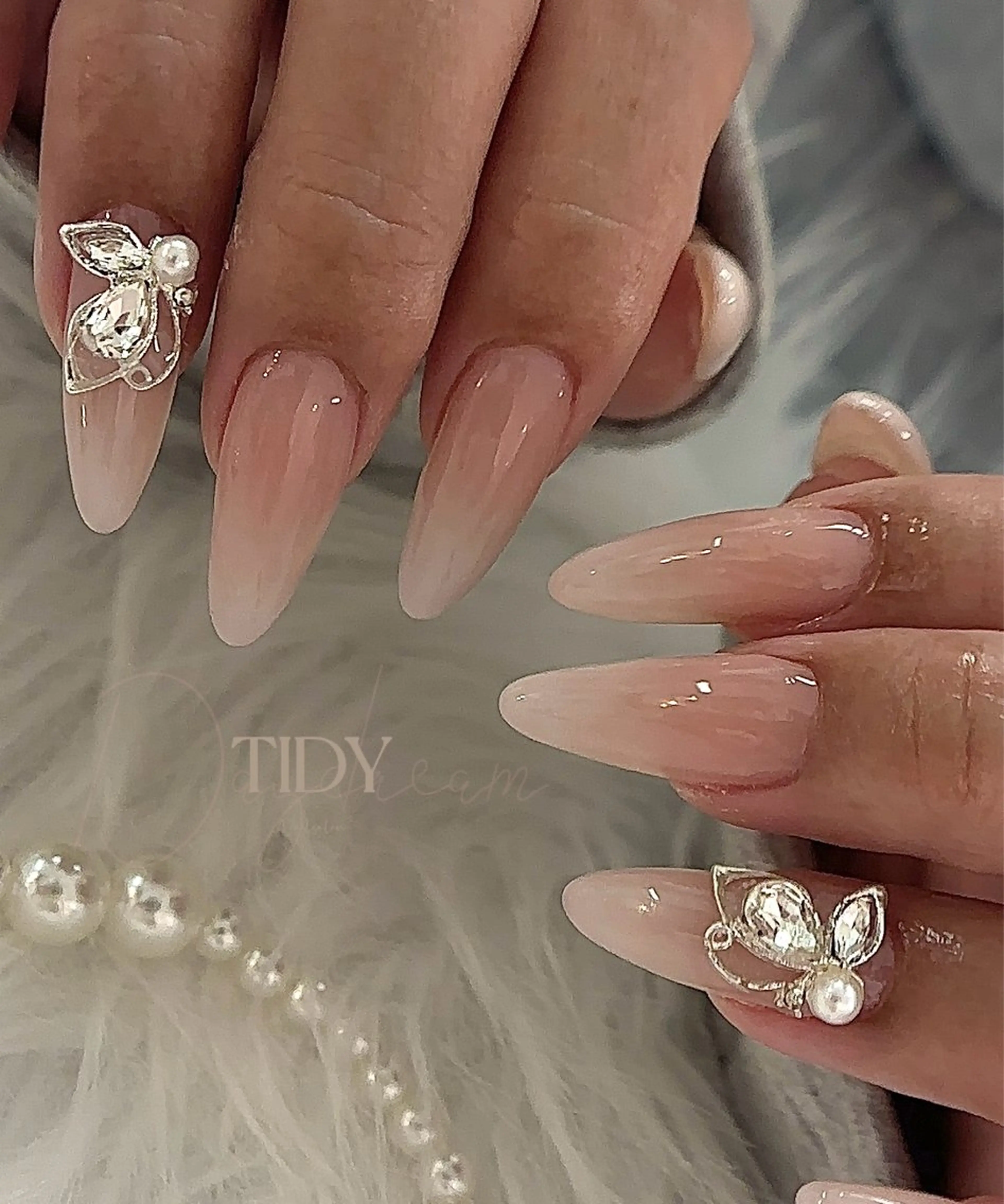 ネイル 長さ出し フットネイル ジェルネイル キラキラネイル 韓国ネイル ハンドネイル TIDY M&Mのネイルデザイン