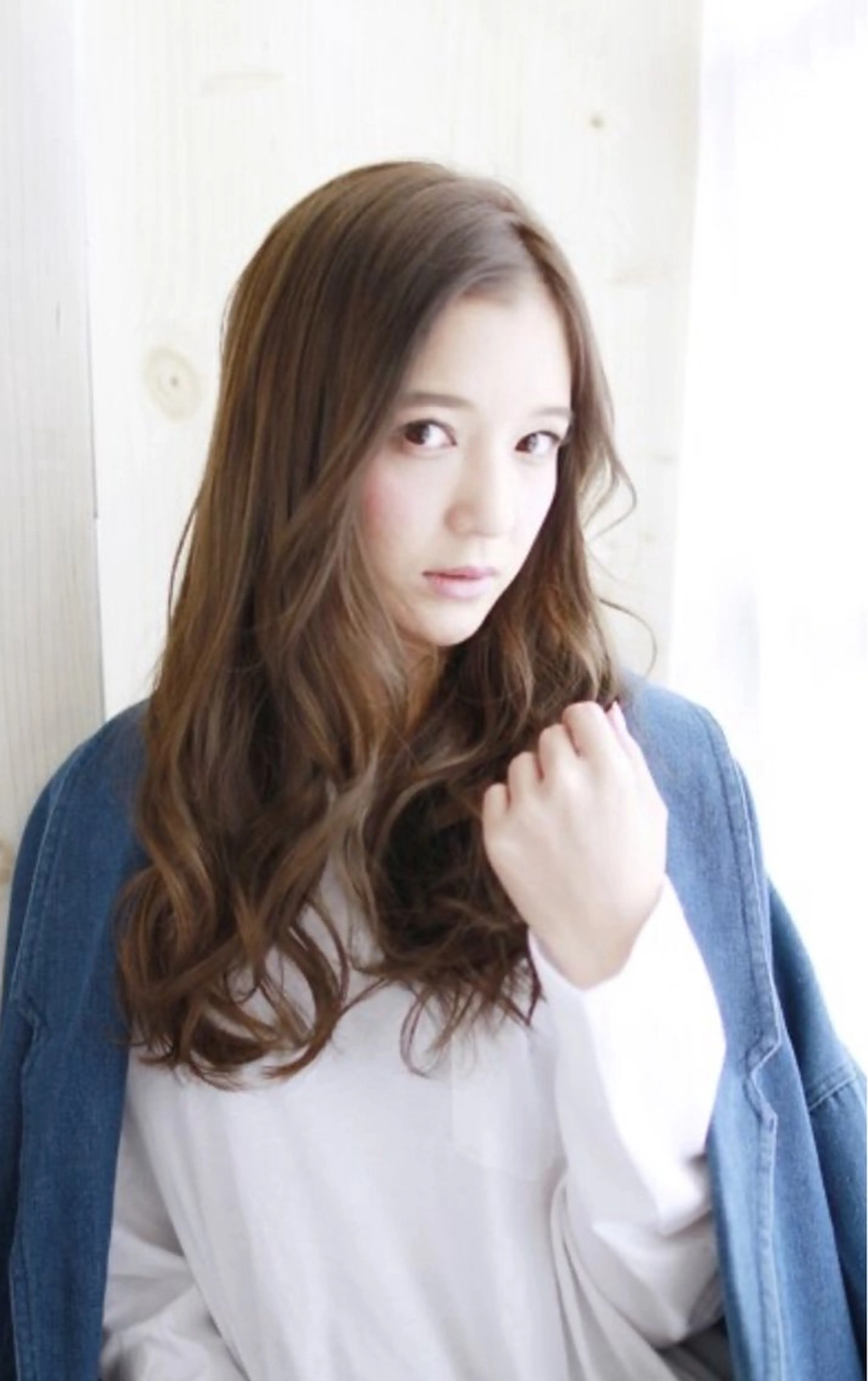 カラー 徳浜 睦希のヘアスタイル