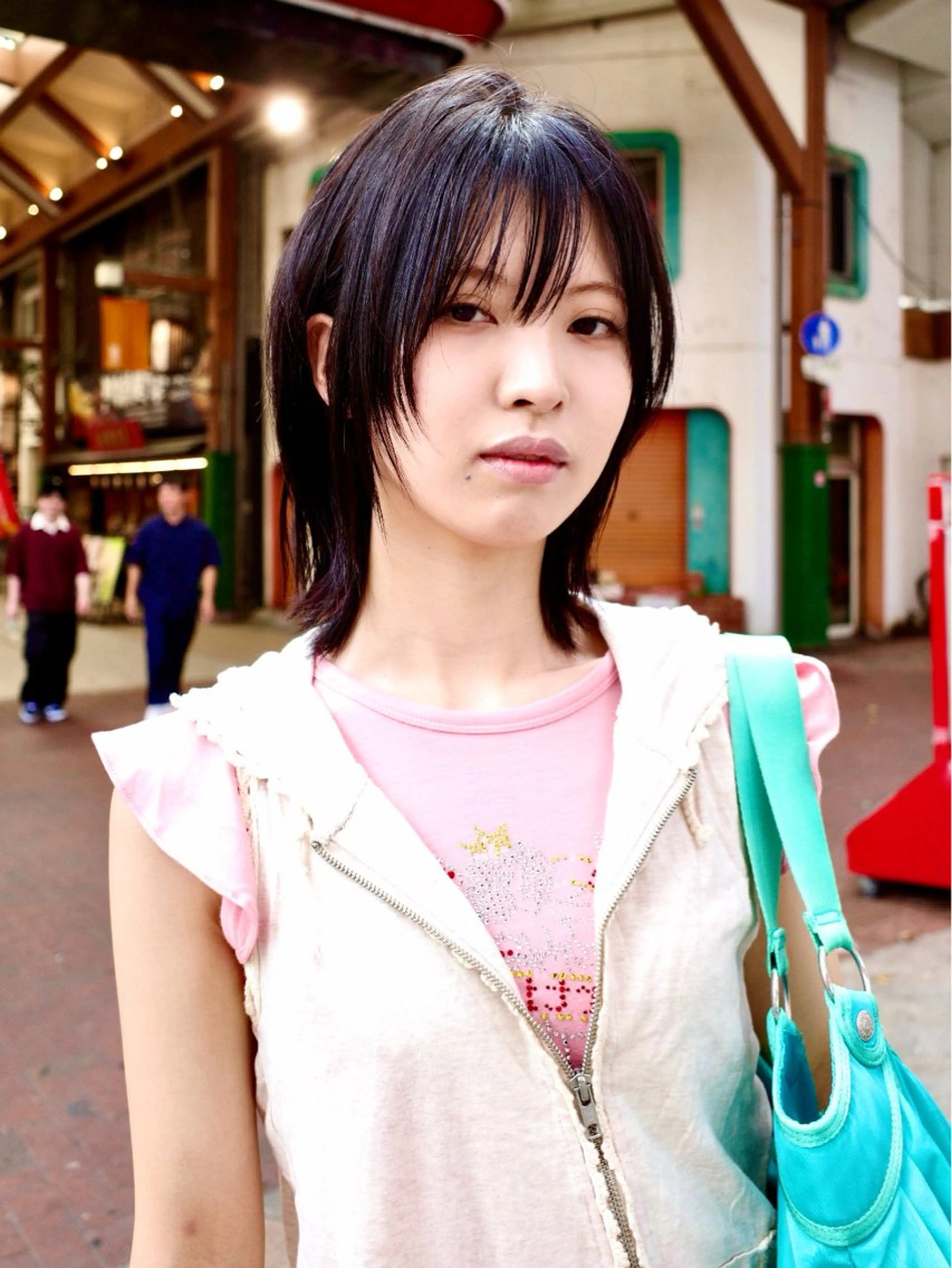 ミディアム カラー ハッシュカット カット ヘアカラー トリートメント ハイトーン/ウルフ/ レイヤー/Asukaのヘアスタイル