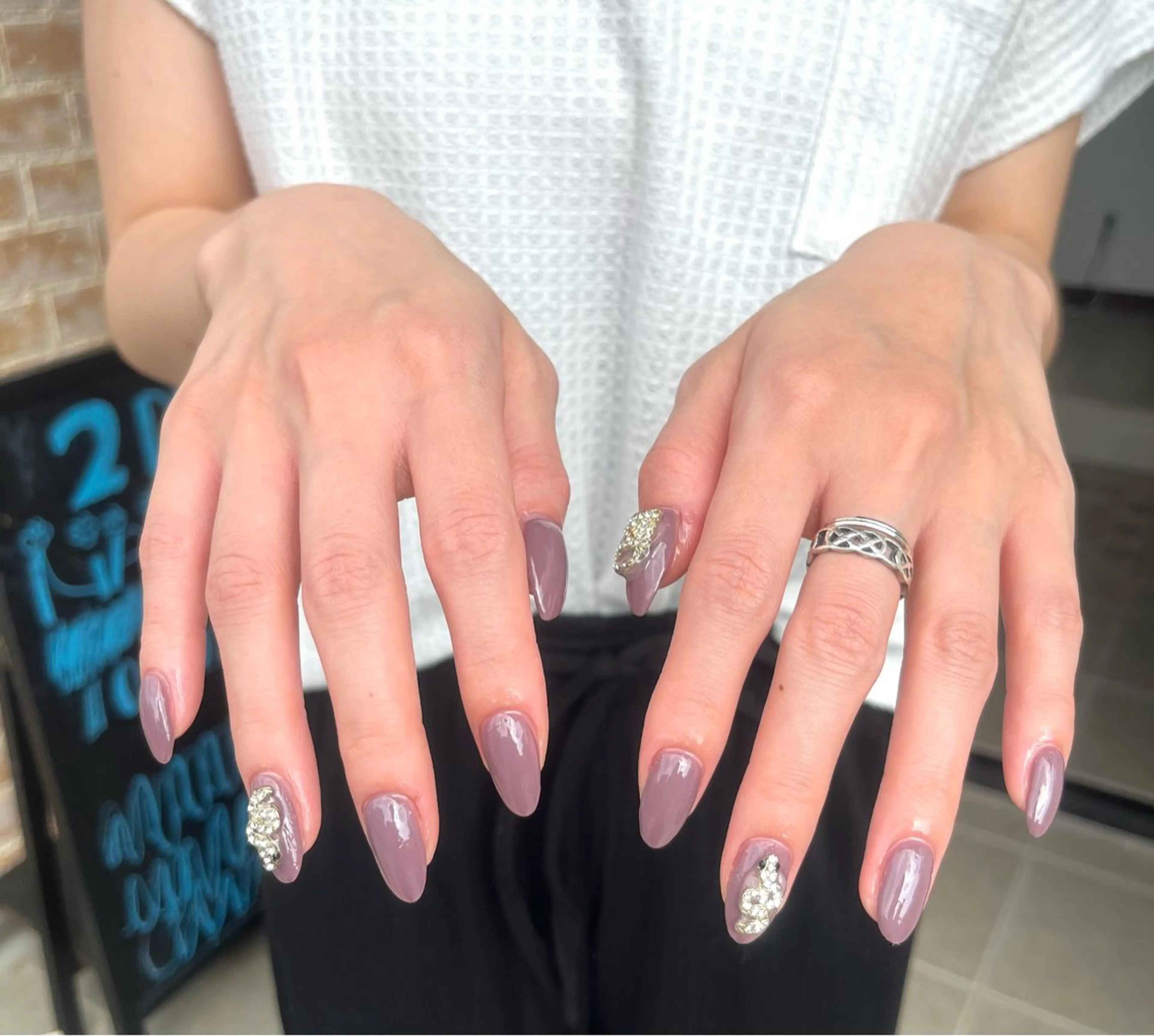 ミディアム 2dy所属・2DY NAIL SALONのネイルデザイン