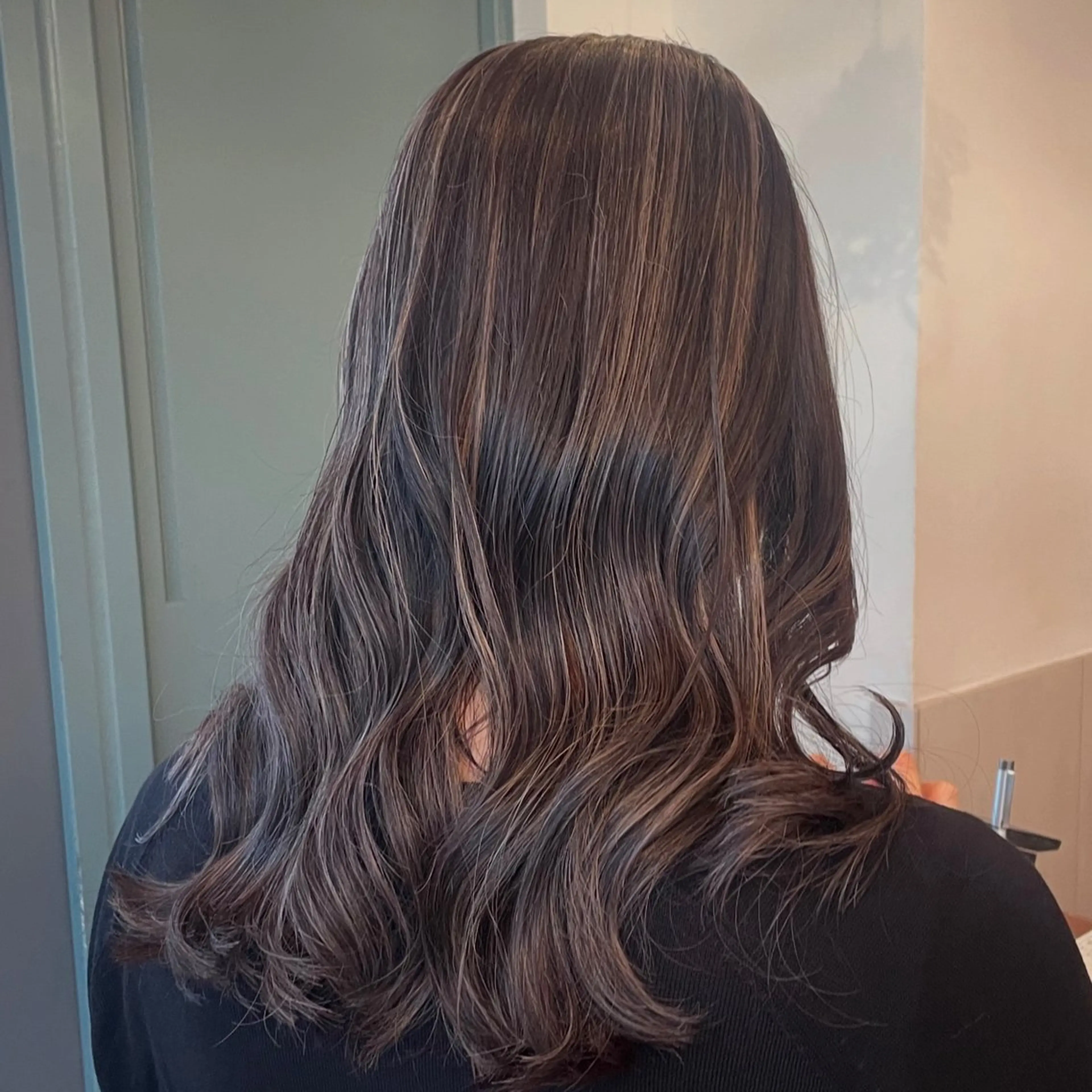 ロング カラー ハイライトカラー ハイライト カット ヘアカラー トリートメント 🫧鈴木 ことは🫧のヘアスタイル