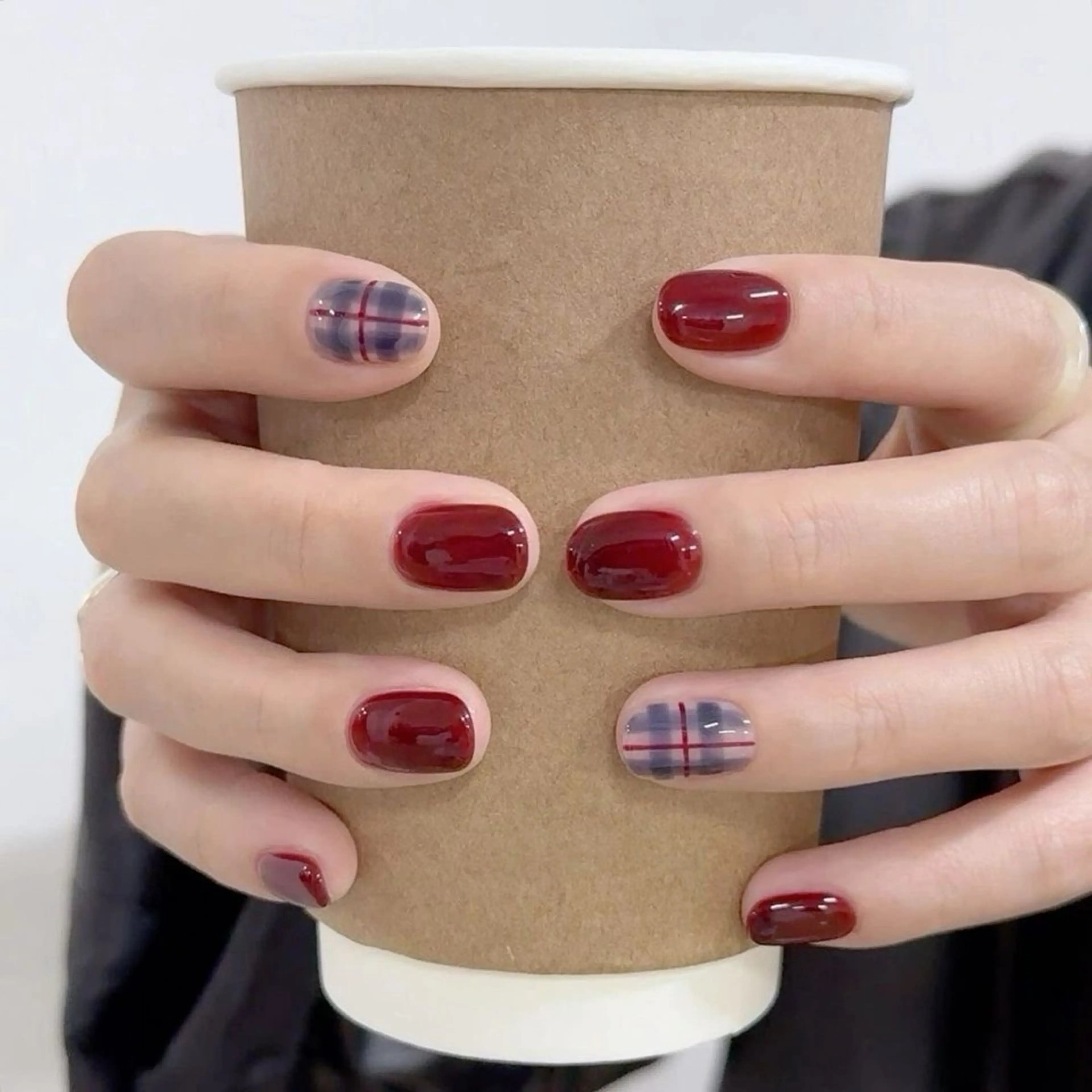 ネイル ハンドネイル Luna nailsのネイルデザイン