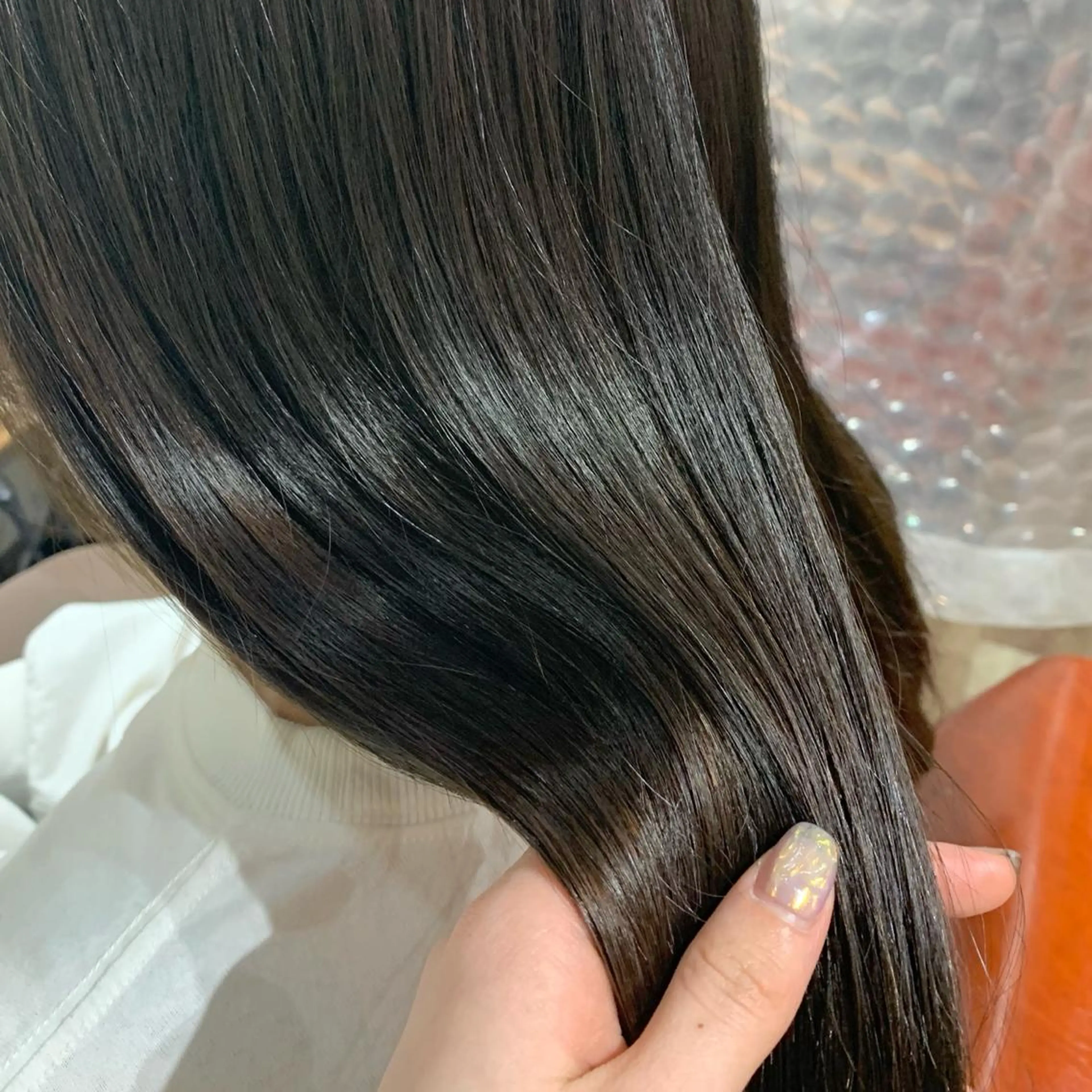 セミロング カラー 透明感カラー オレンジ 田中 優衣のヘアスタイル