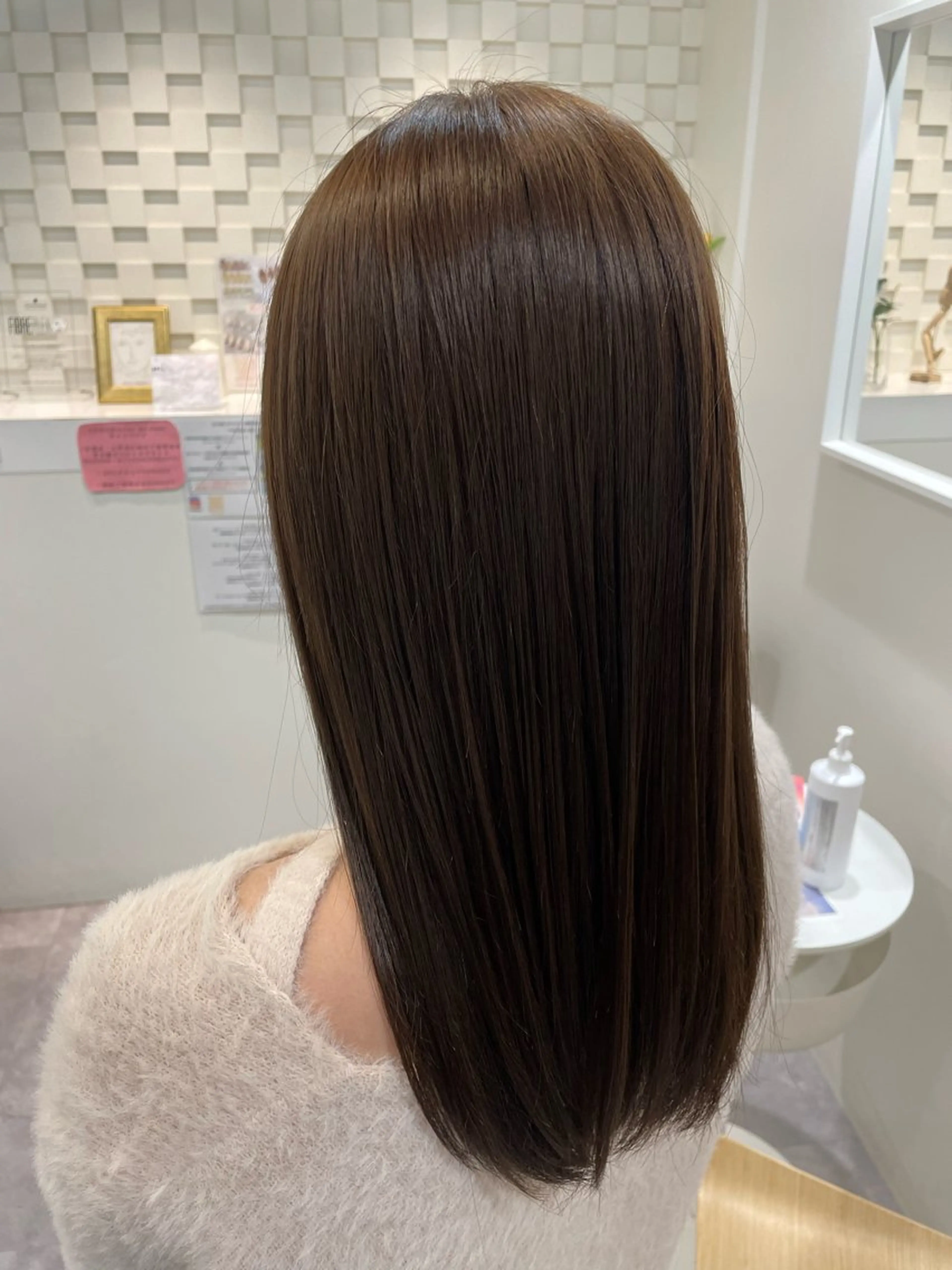 ミディアム カラー 入学式 卒業式のヘアスタイル ヘアカラー トリートメント CARE ．KOBE所属・京谷 日向のヘアスタイル