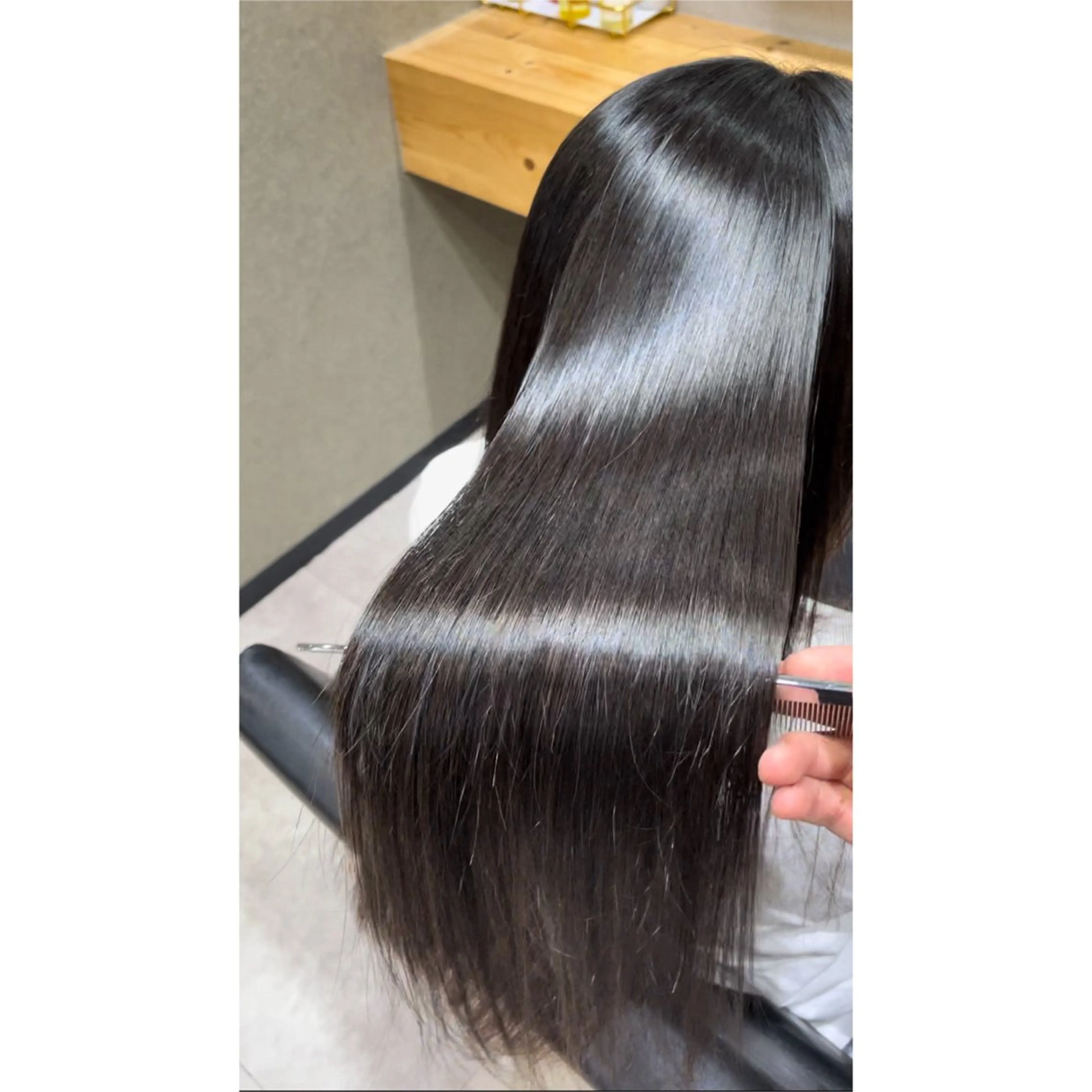 セミロング 縮毛矯正 平賀　凌のヘアスタイル