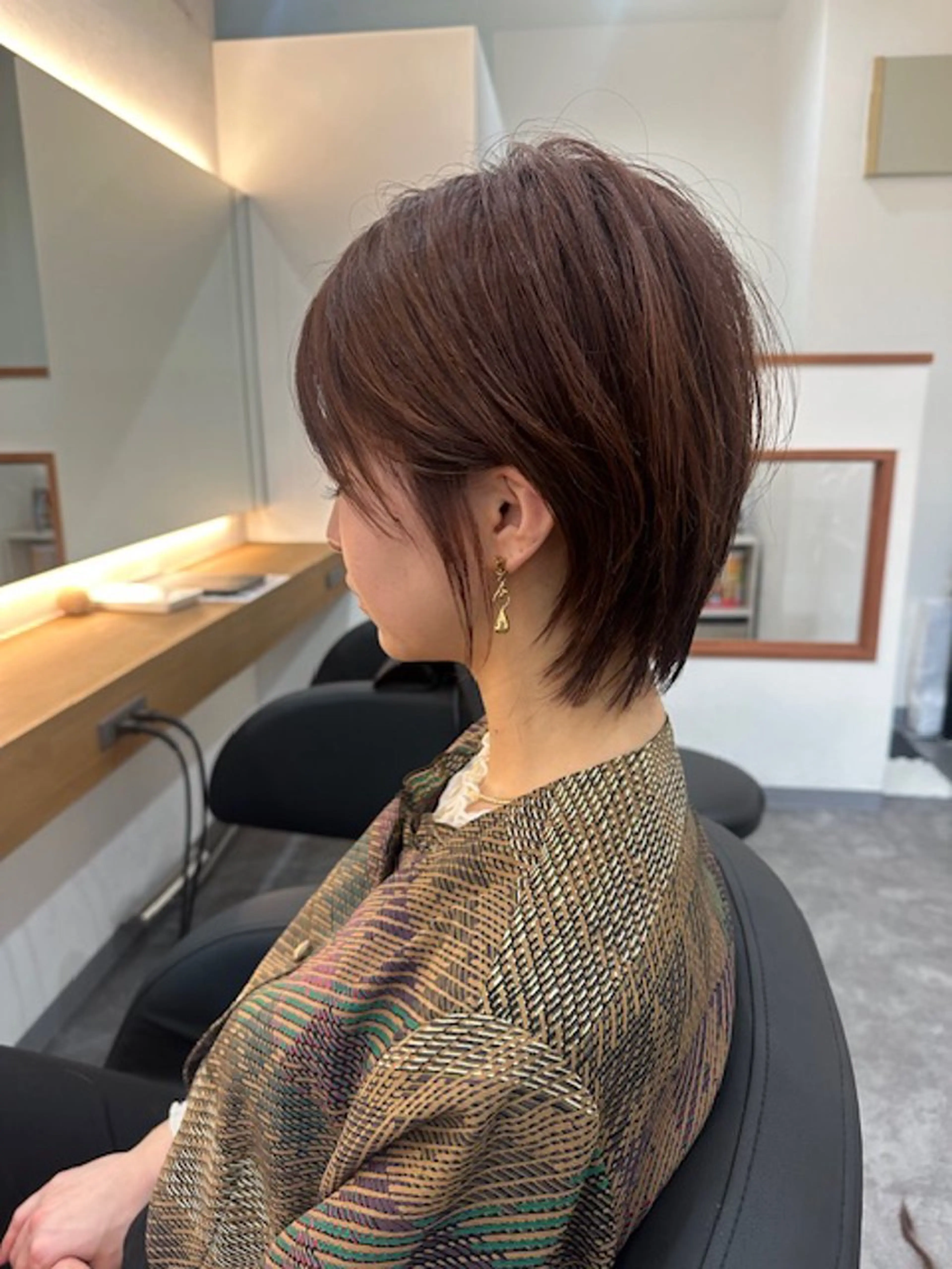ミディアム ヘアアレンジ カラー ヘアカラー トリートメント ヘアテラス エムナラテンのヘアスタイル