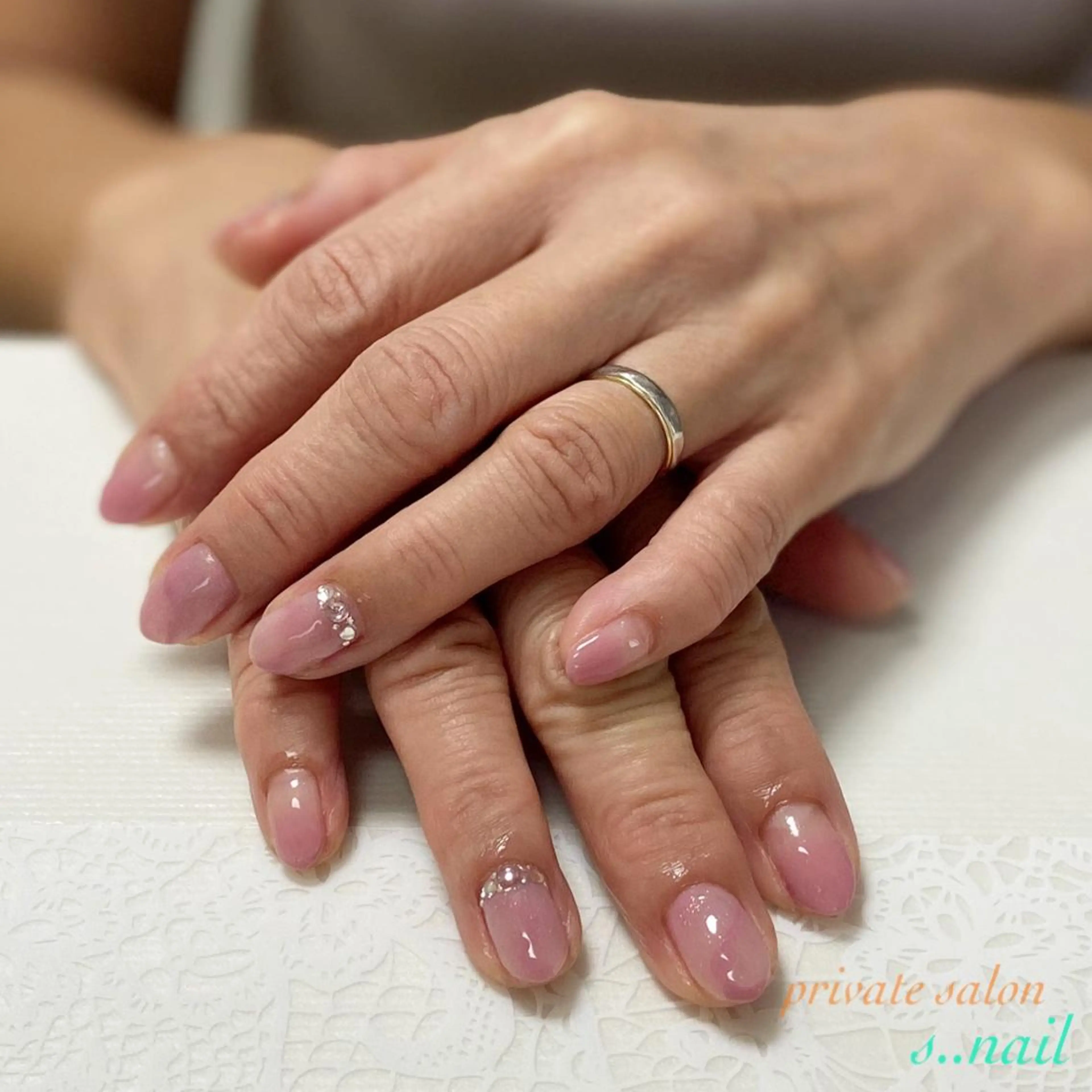 ネイル ピンク ハンドネイル フットネイル s..nail / MORITAのネイルデザイン