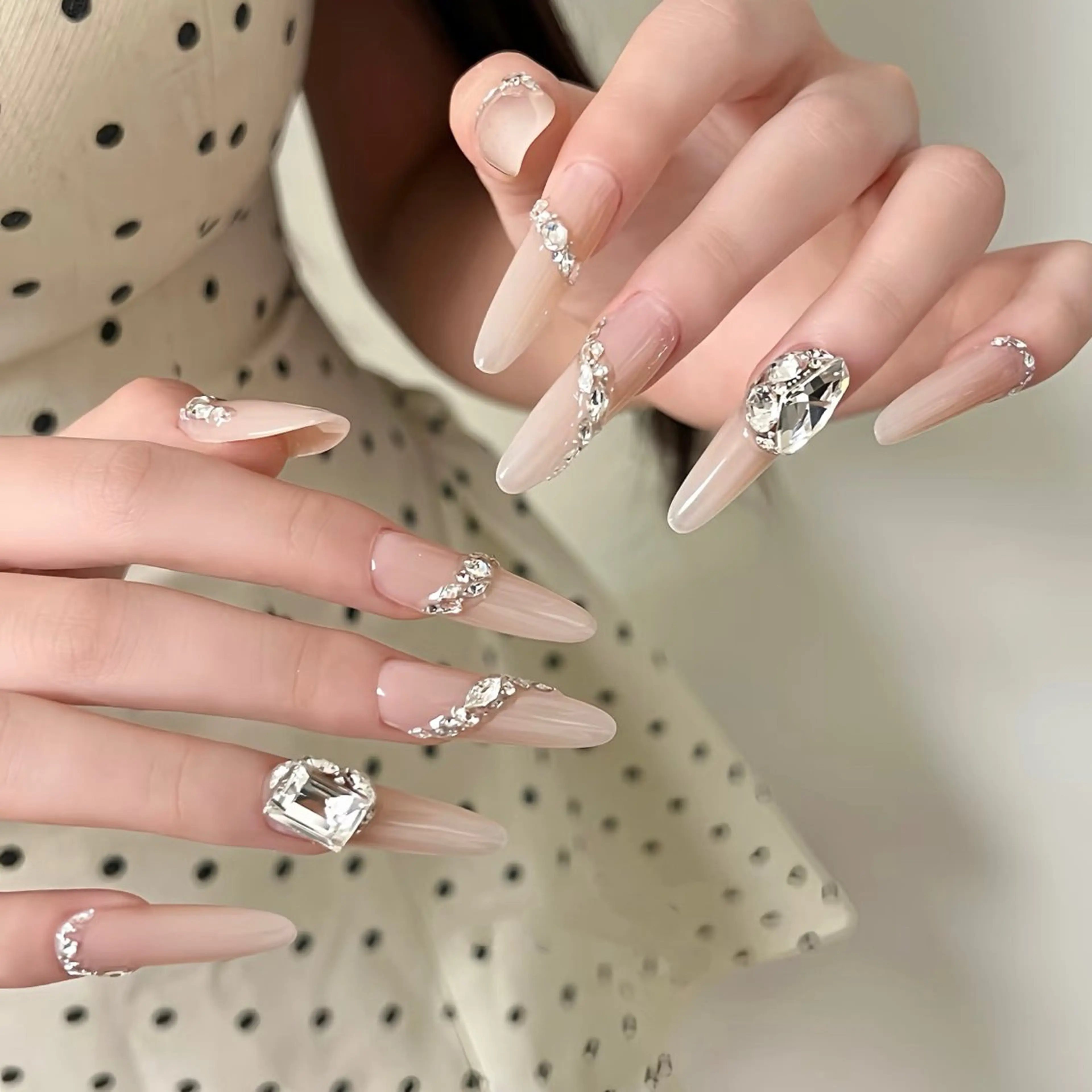 ネイル ハンドネイル ドリスネイルサロン所属・Doris Nail Salonのネイルデザイン