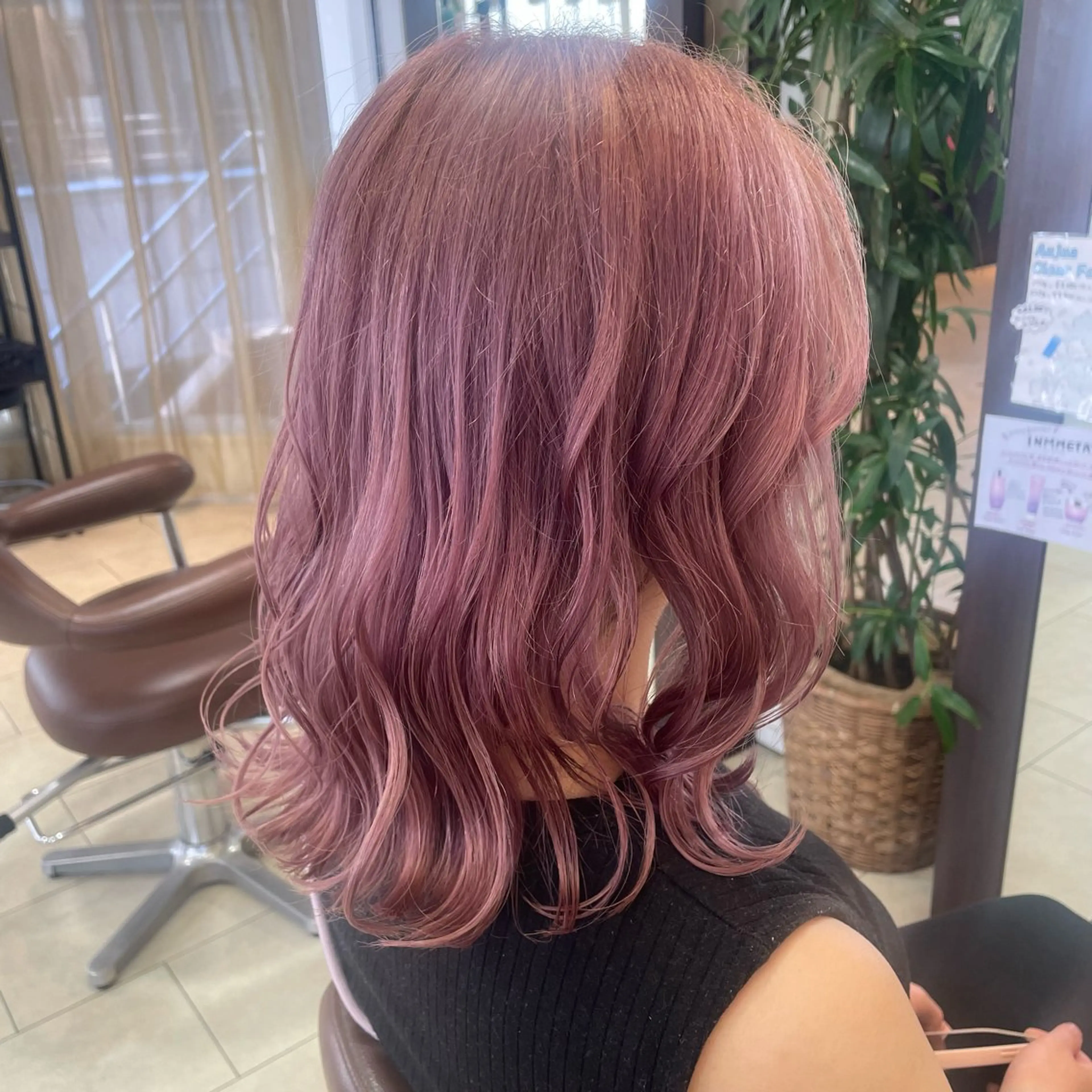 ミディアム カラー ヘアカラー 西村 亜弥のヘアスタイル