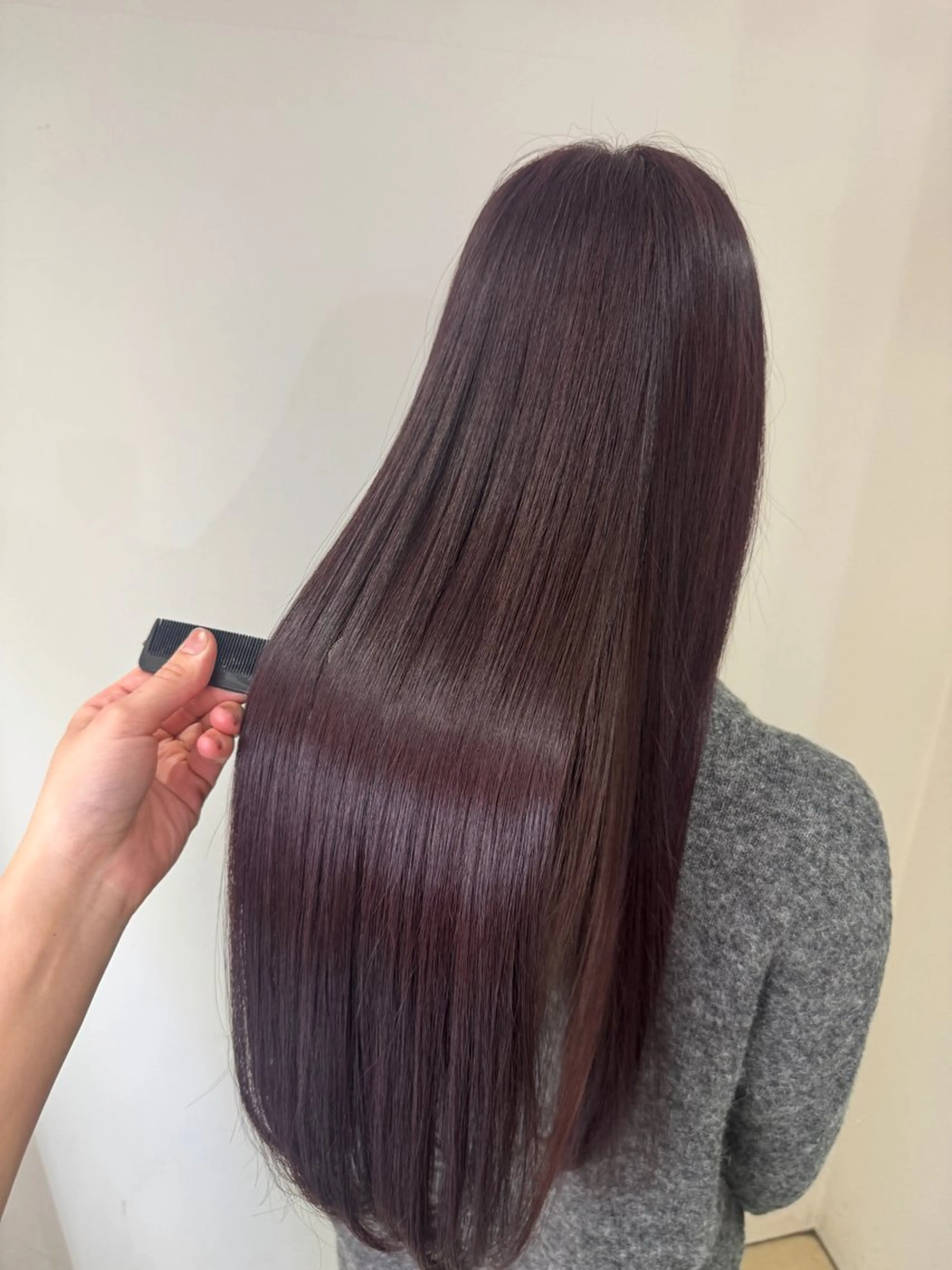 ロング カラー ヘアカラー tomona 𝜗𝜚のヘアスタイル