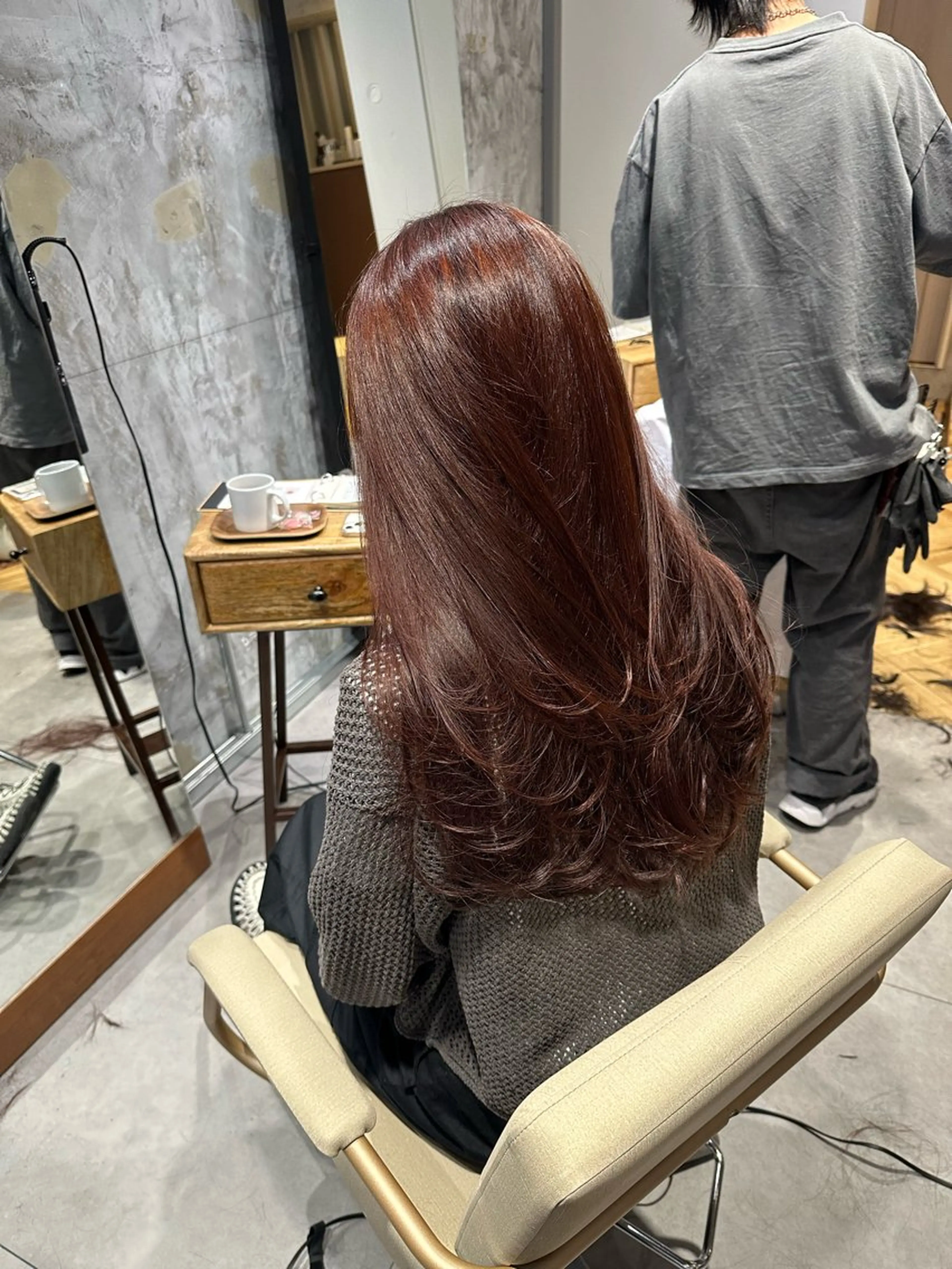 セミロング カラー es SALON所属・神崎 夢羽のヘアスタイル