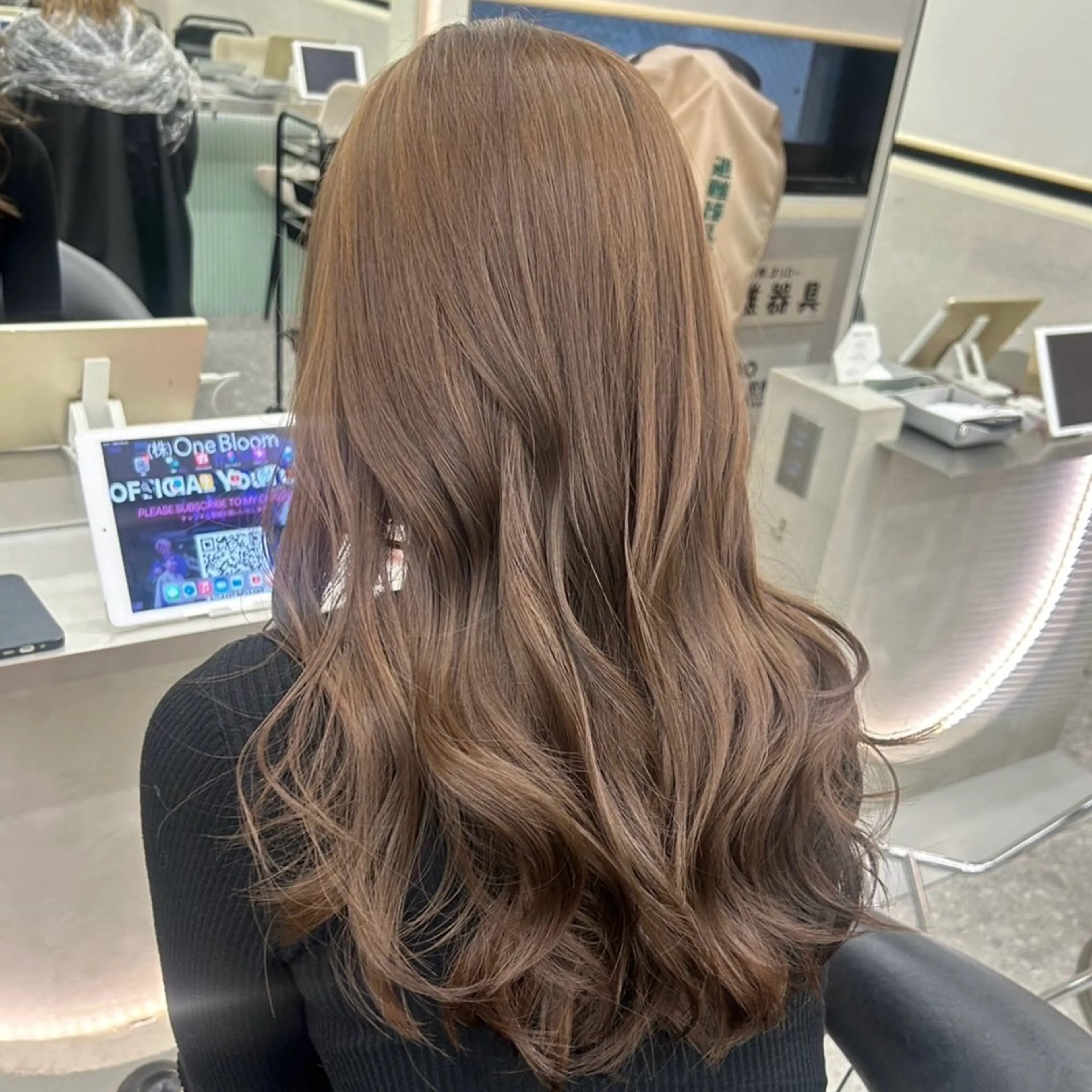 セミロング カラー ベージュカラー ダブルカラー カット ヘアカラー トリートメント 🎀𝑆𝐴𝑅𝐴 /レイヤーカット🎀のヘアスタイル