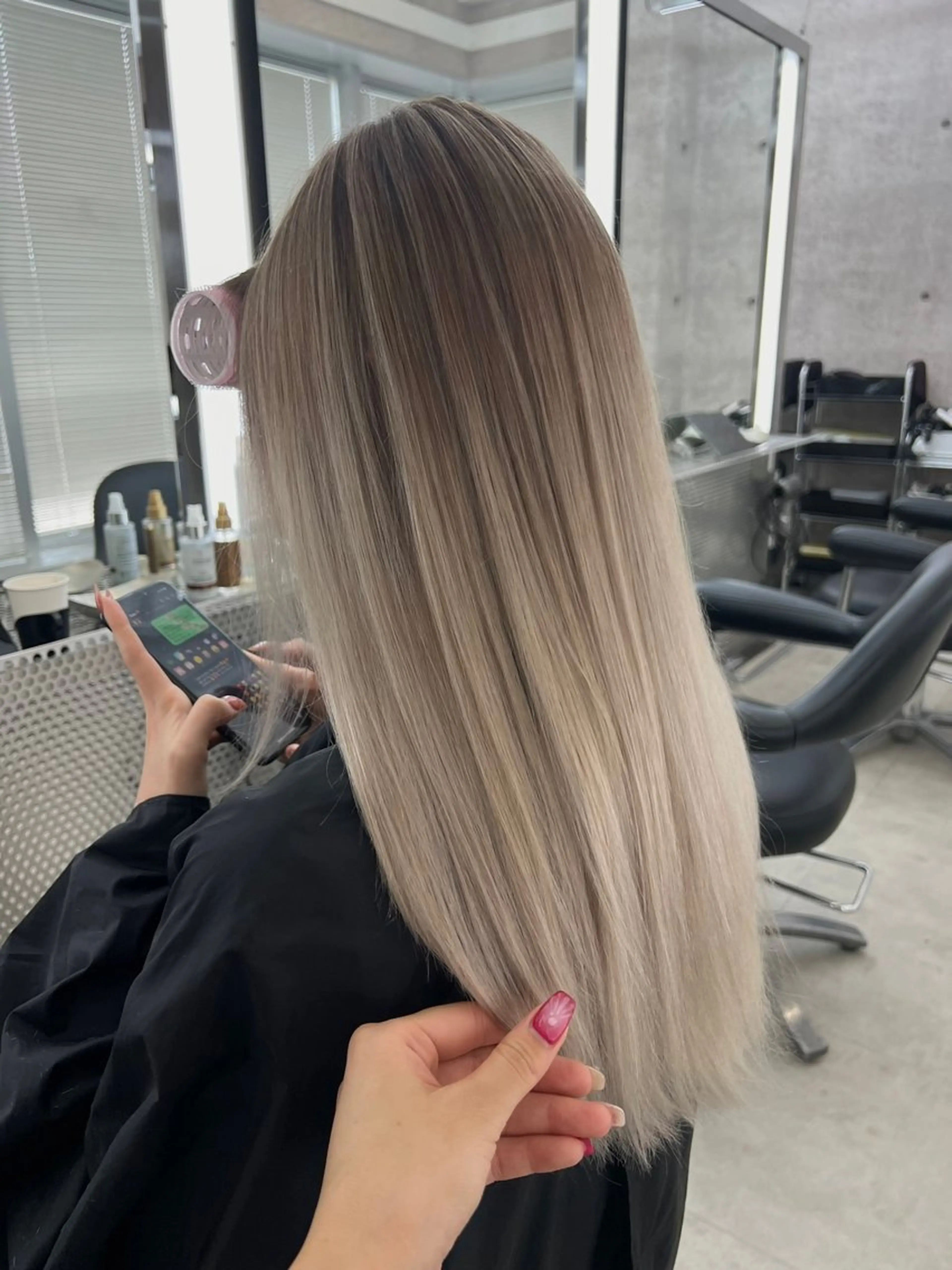 ロング カット ヘアカラー アンナ🦋海外ヘア バレイヤージュのヘアスタイル