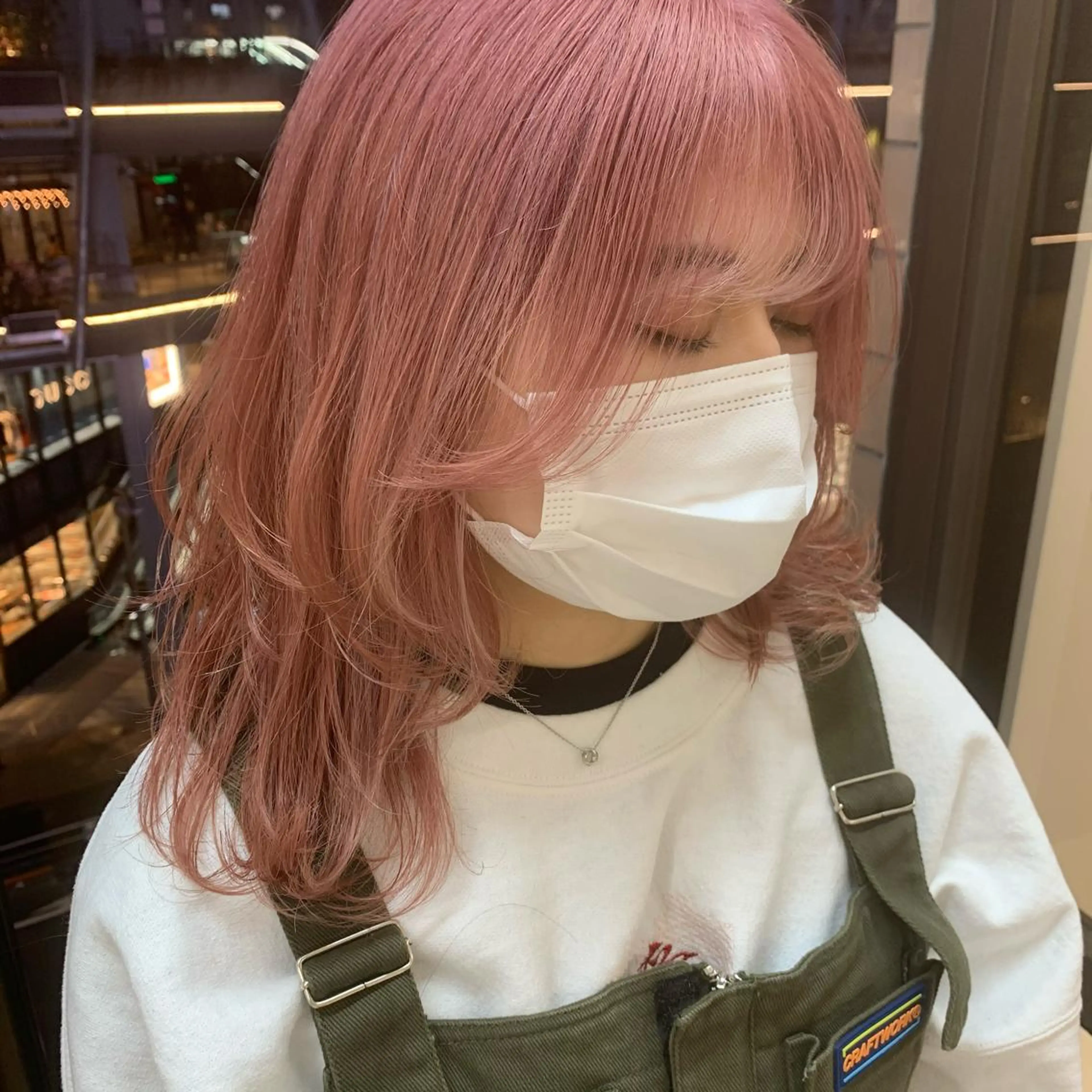 ミディアム カラー raika .のヘアスタイル