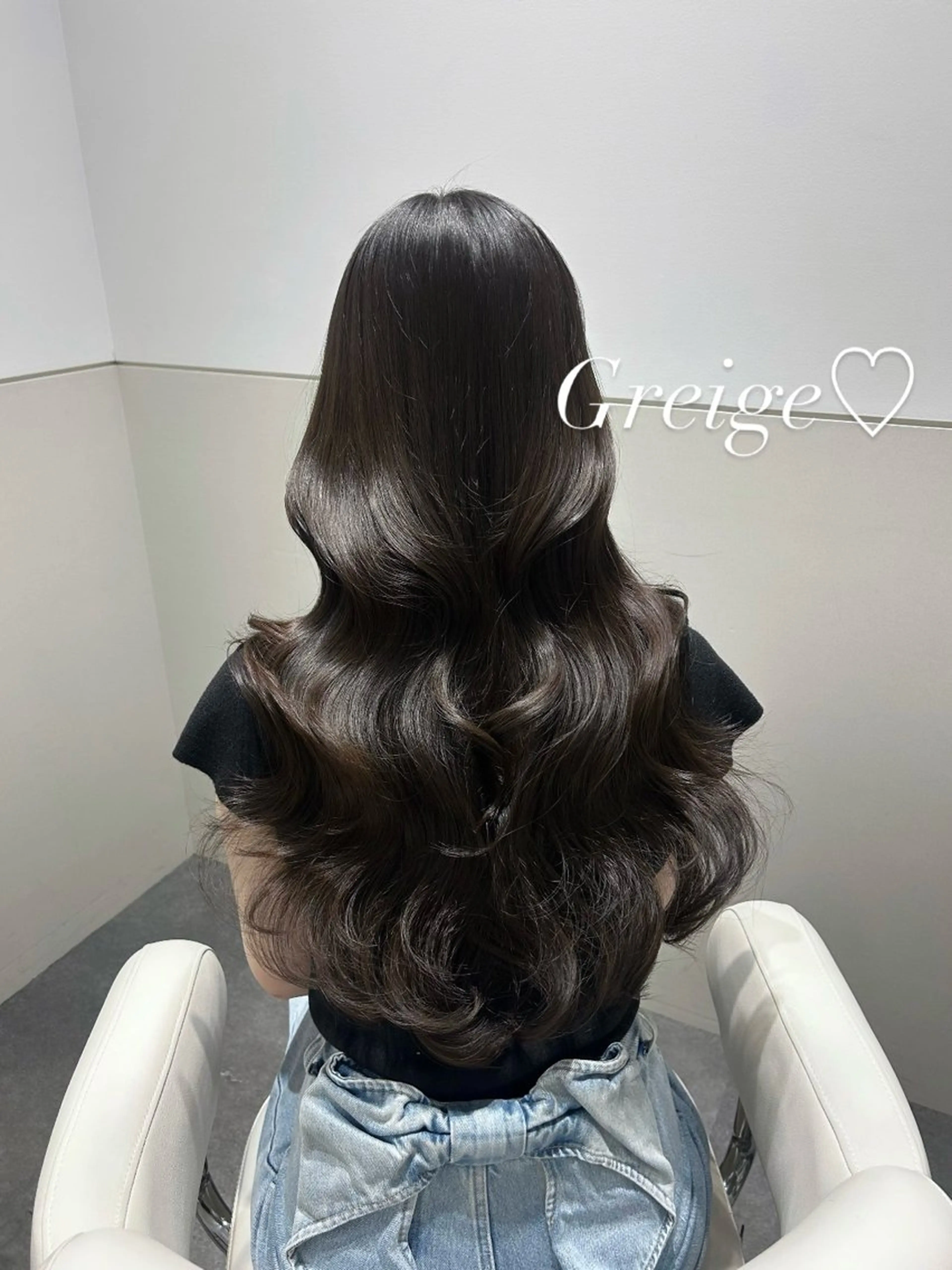 ロング カラー 透明感カラー グレージュ レイヤーカット カット ヘアカラー トリートメント 🩷韓国ヘア/ミディ アム🩷Maikaのヘアスタイル