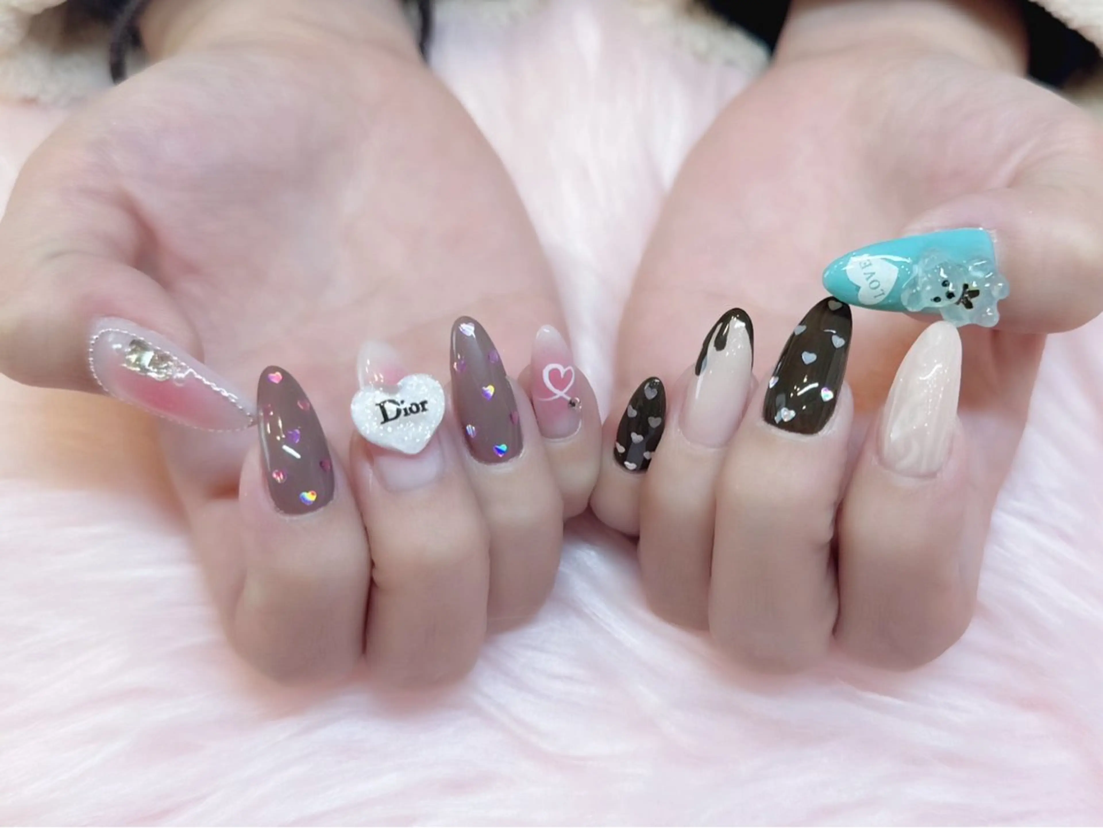 ネイル バレンタイン Nailsalon Little Rのネイルデザイン