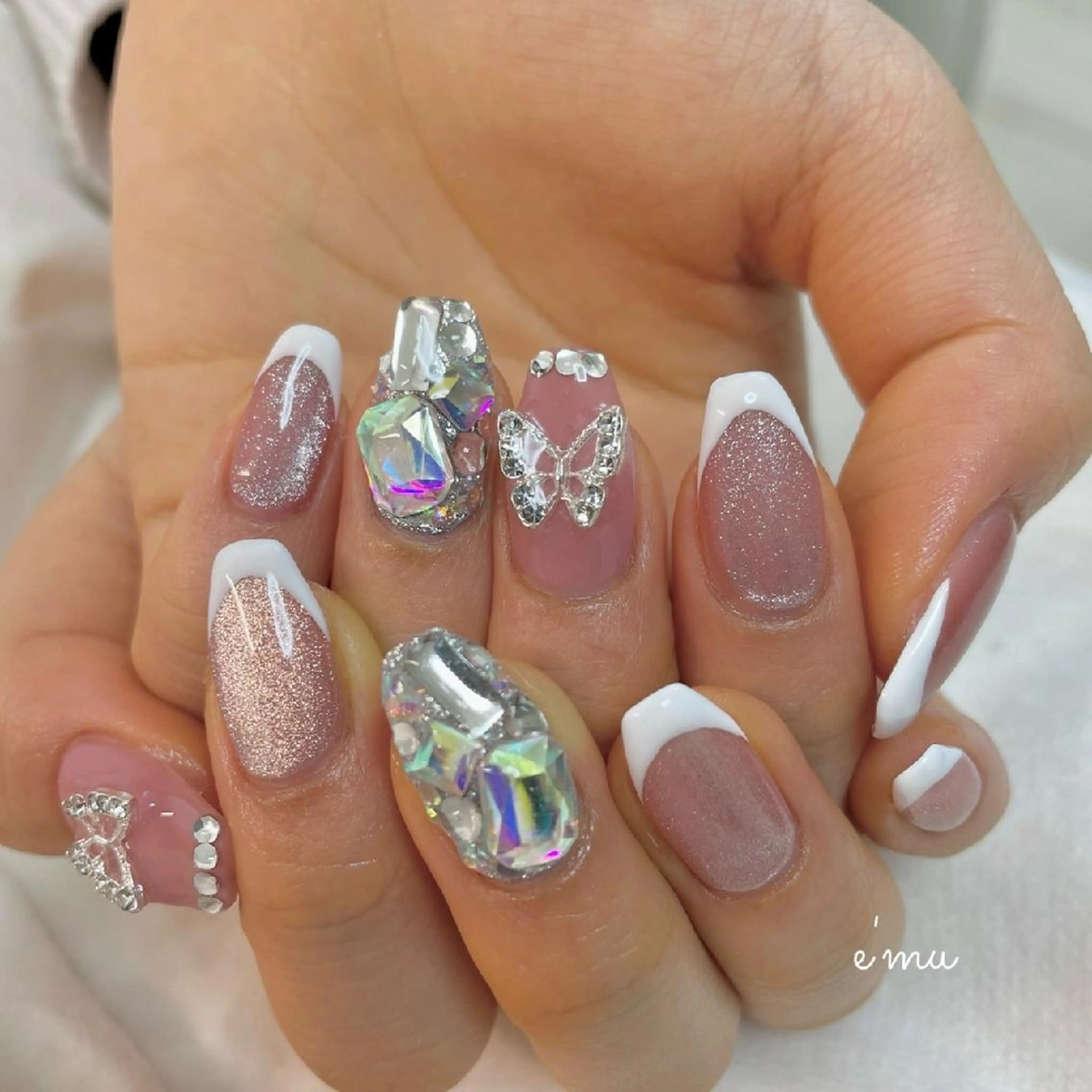 ネイル フレンチネイル ガーリー 韓国ネイル マグネットネイル ワンホンネイル nail salon e'mu💐のネイルデザイン