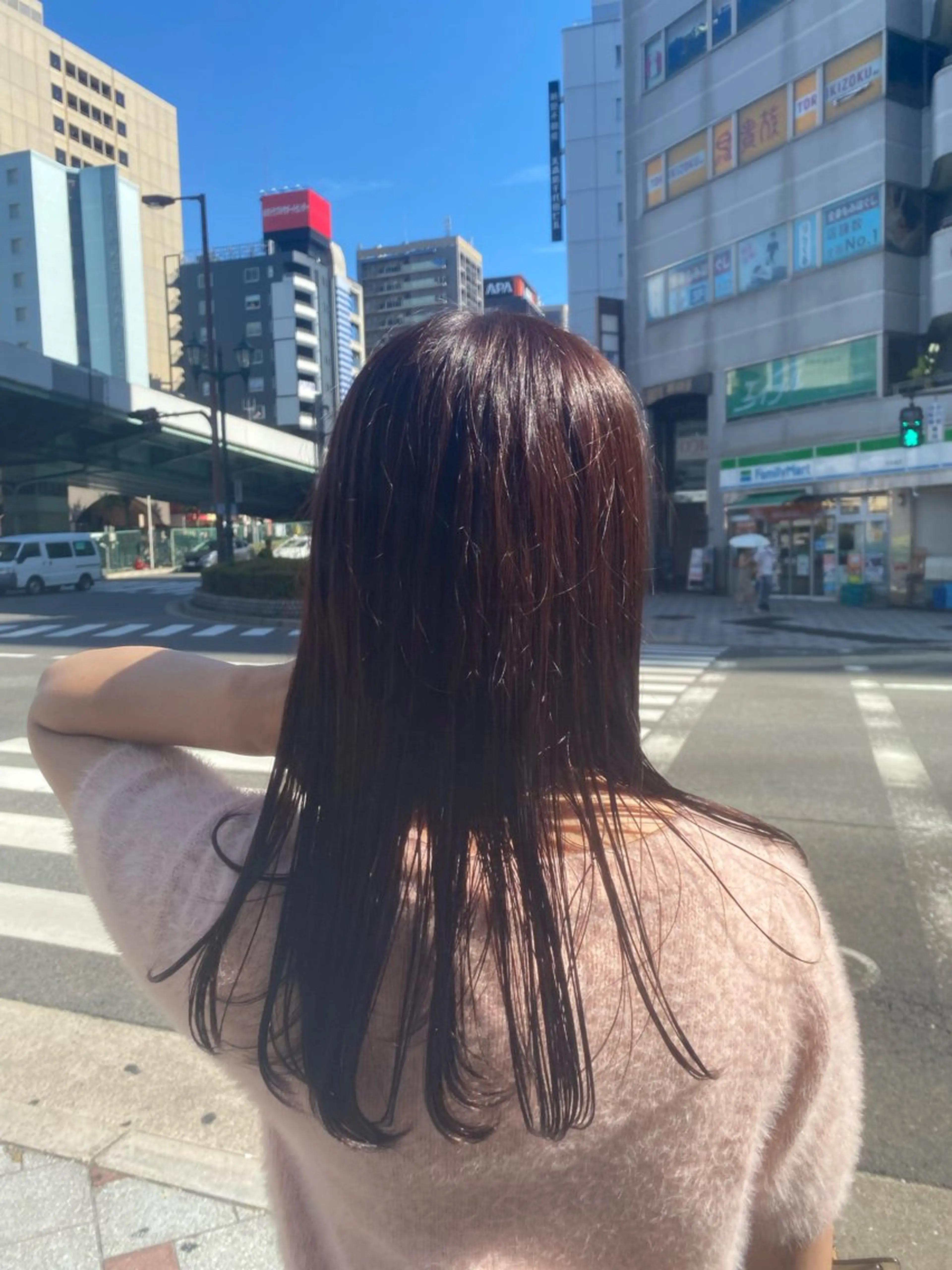 セミロング カラー Oahu所属・リト /渋谷/ハイトーンのヘアスタイル