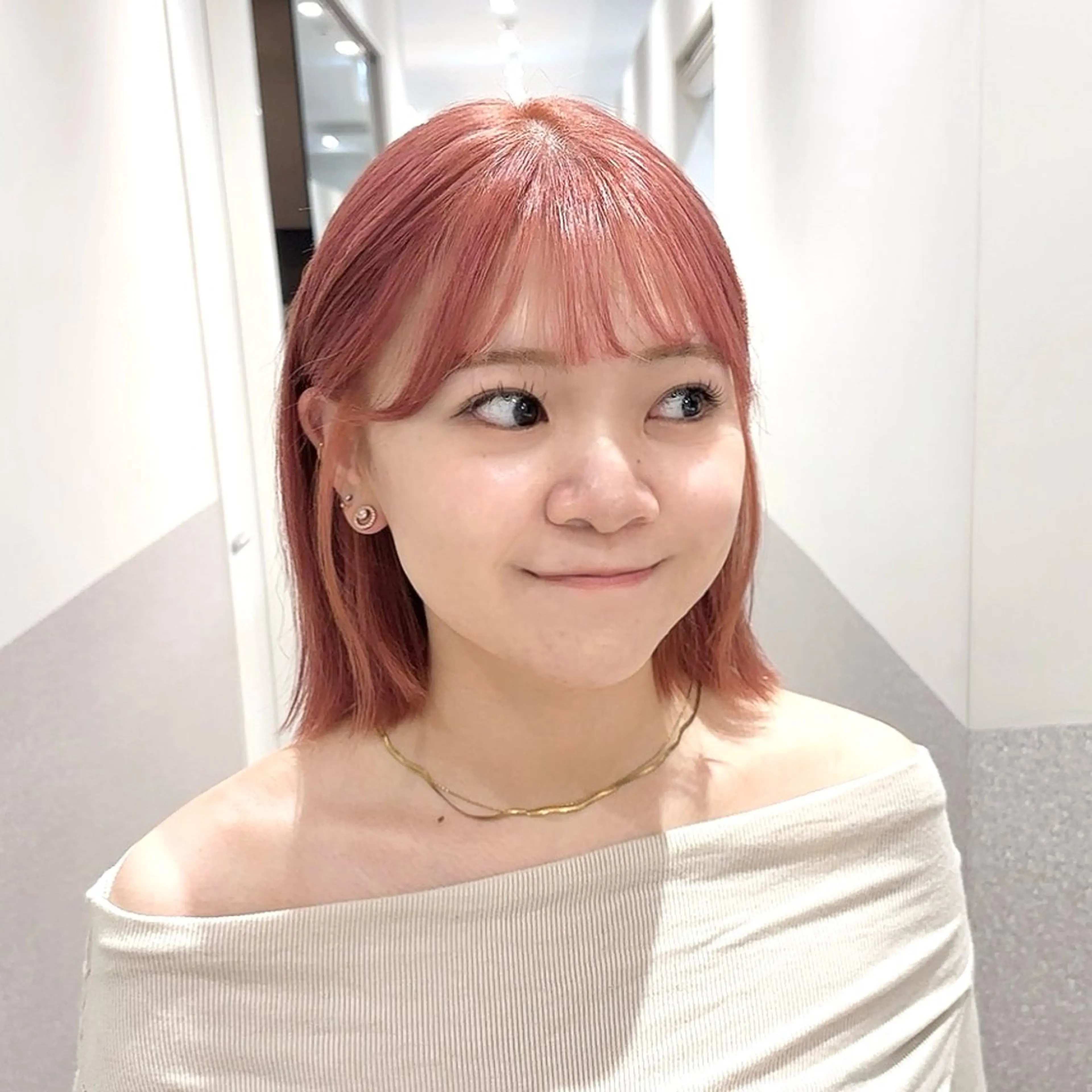 ショート カラー ヘアカラー トリートメント 💖暖色・ハイトーン 🐈みおり💖のヘアスタイル