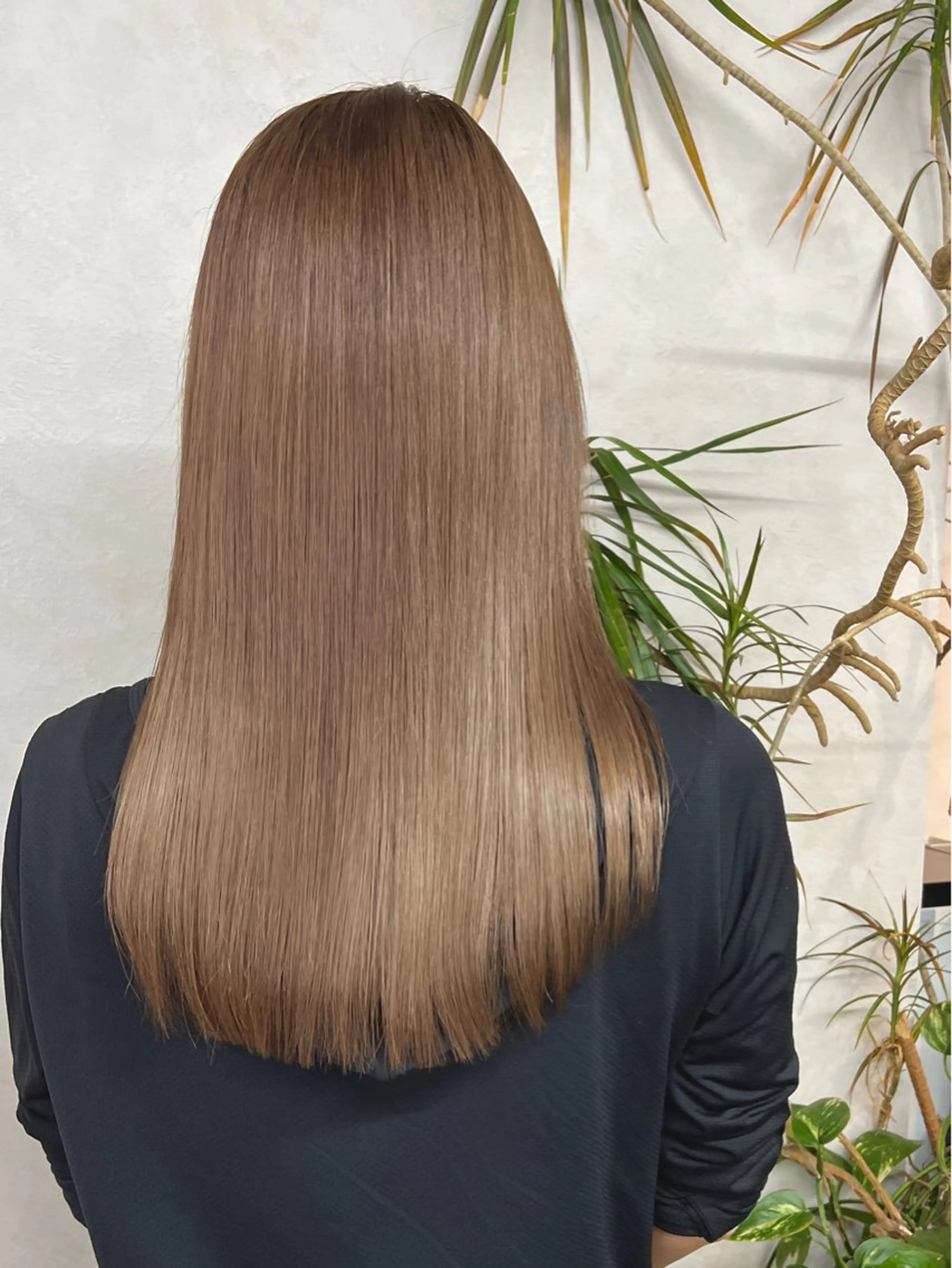 ロング ハイライト 髪質改善 レイヤーカット トリートメント カット ヘアカラー 🌷かわばた めい🌷のヘアスタイル