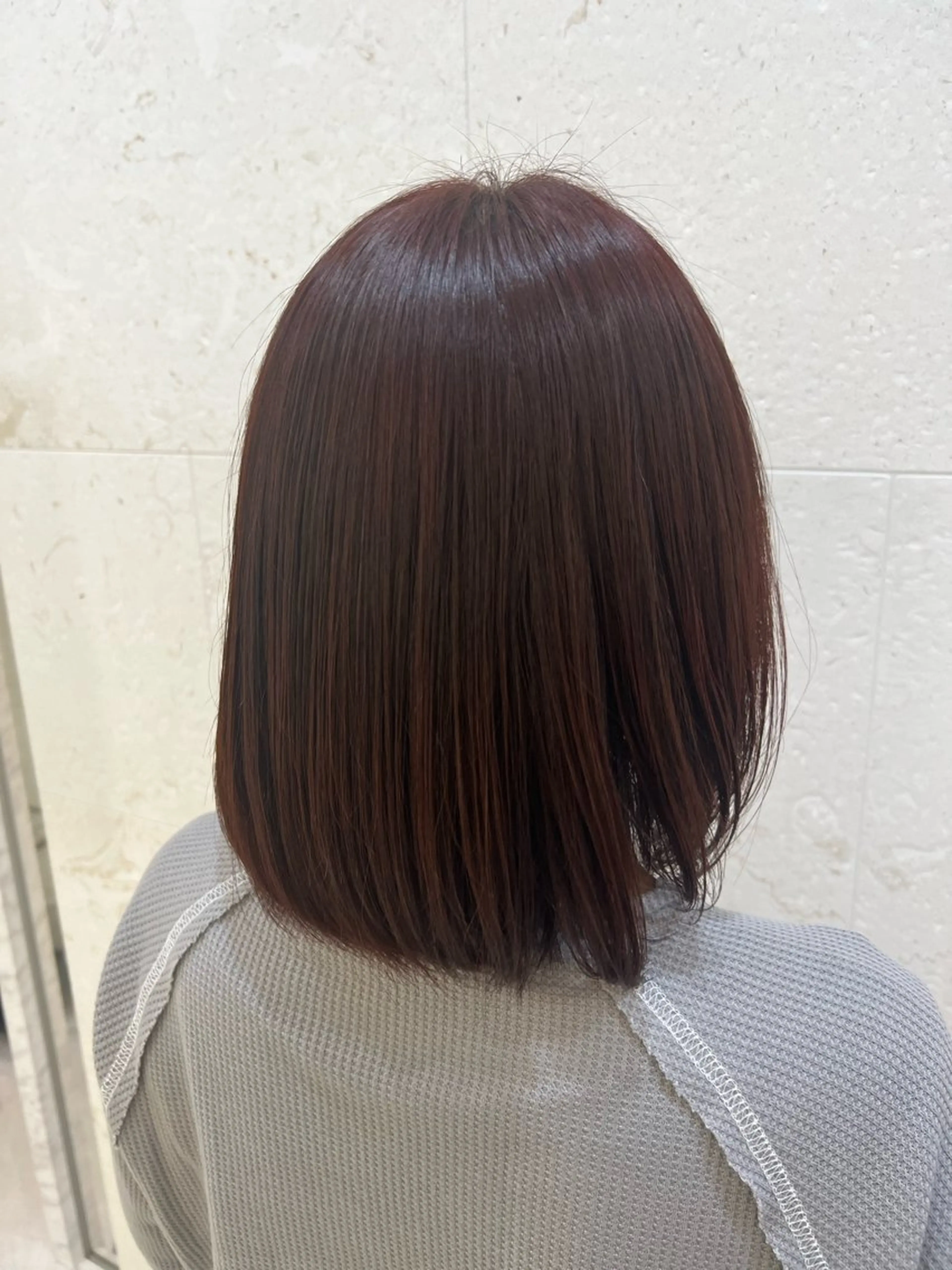 ミディアム カラー レッドカラー ヘアカラー 鈴木 愛華のヘアスタイル