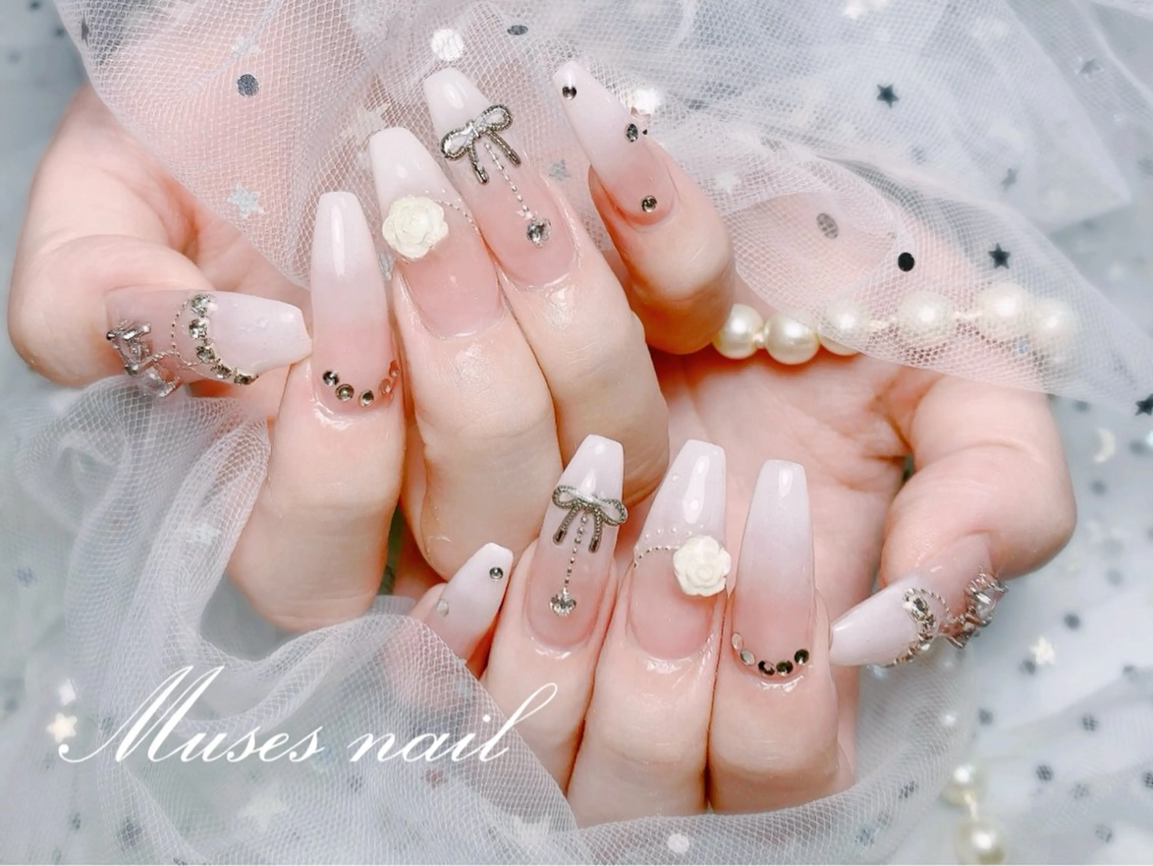 ネイル オーロラネイル チークネイル 長さ出し フレンチネイル ジェルネイル MUSES  NAIL  SALON所属・MUSES ネイルのネイルデザイン