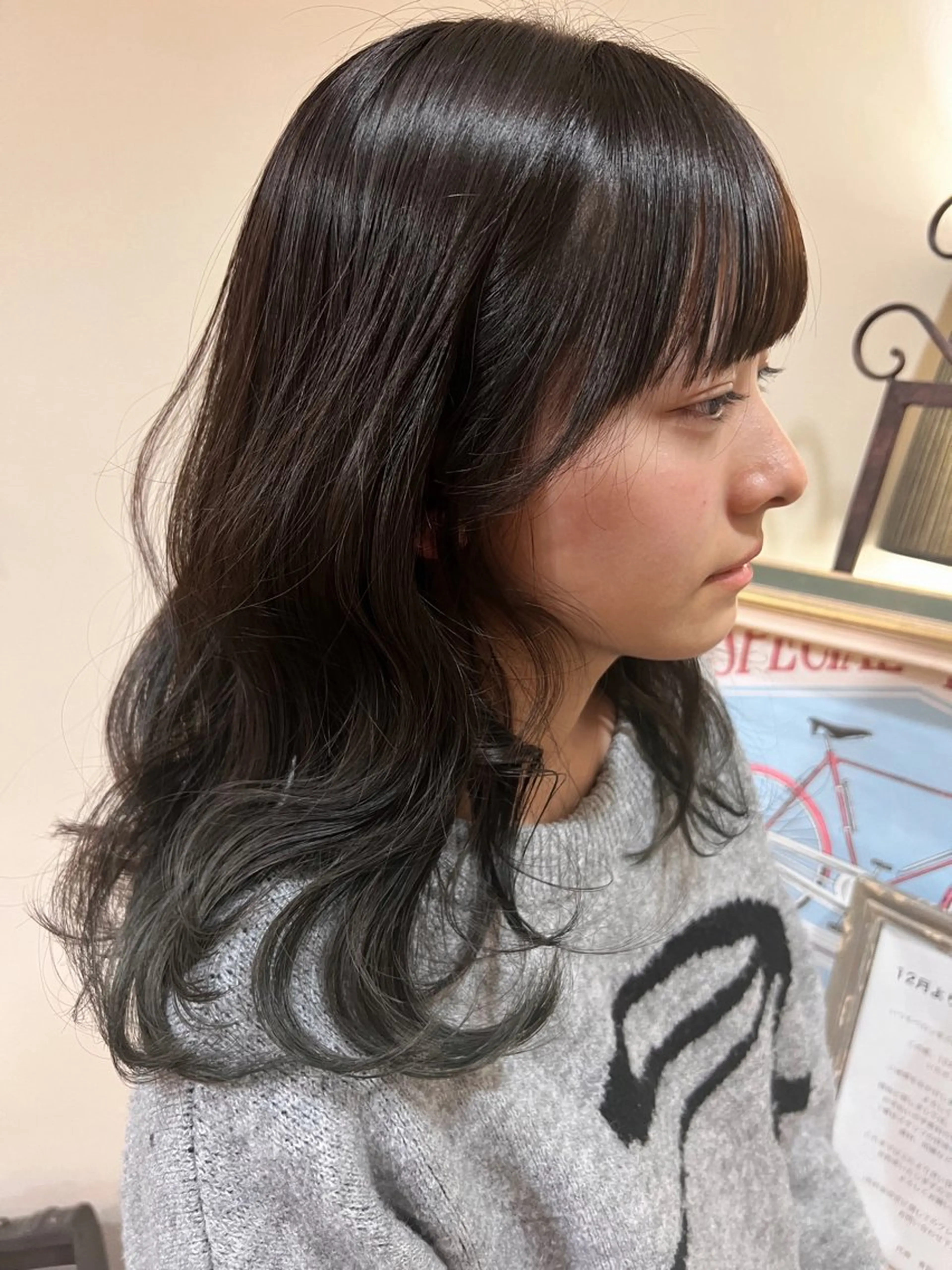 セミロング ヘアカラー トリートメント hair&space velon所属・推しカラー🫧 サーシャのヘアスタイル
