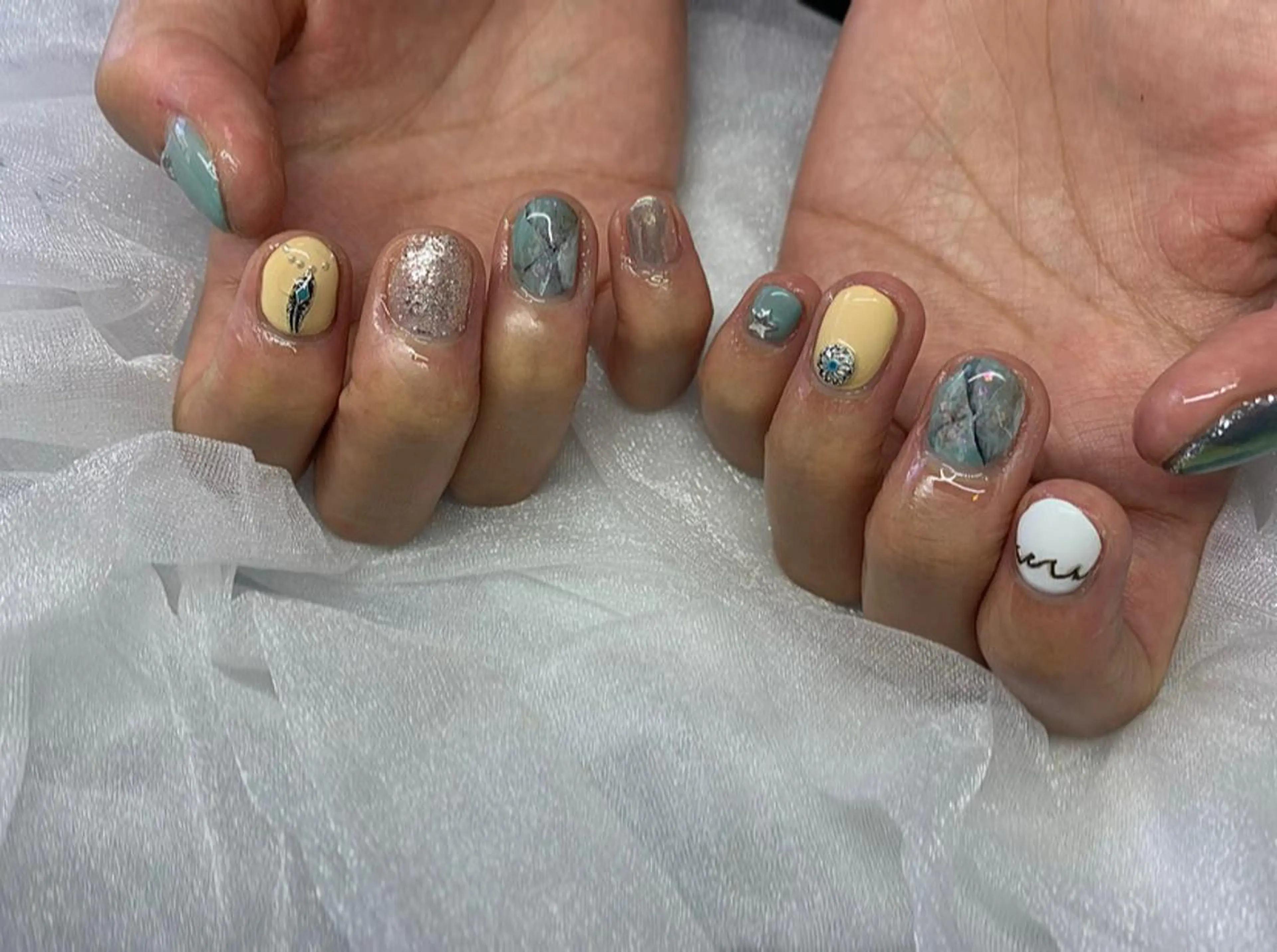 ネイル ストーンネイル Hair＆Esthe＆Nail　Garden所属・Garden Takeuchiのネイルデザイン