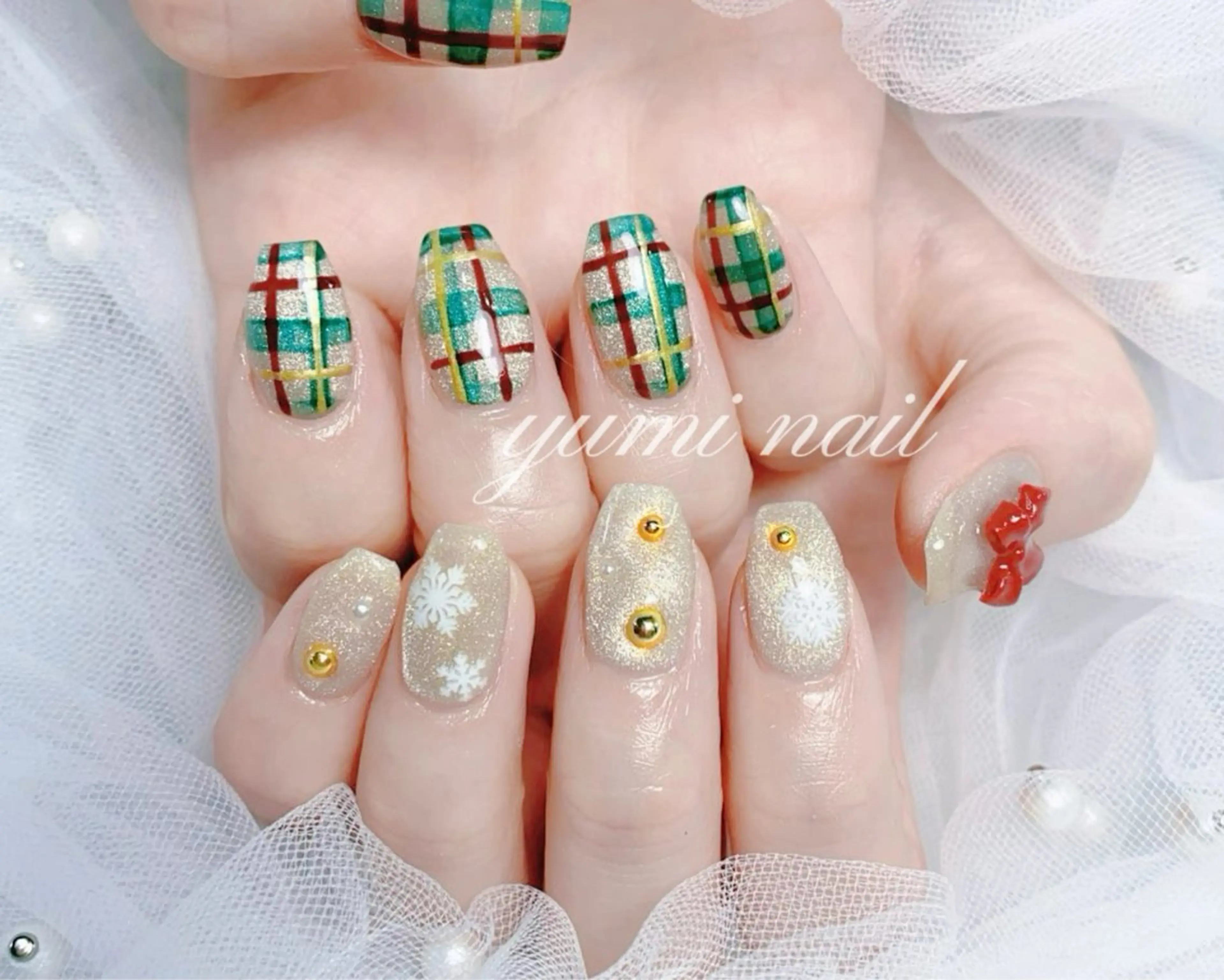 ネイル ハンドネイル Yumi ジェル& チップ長さだしのネイルデザイン