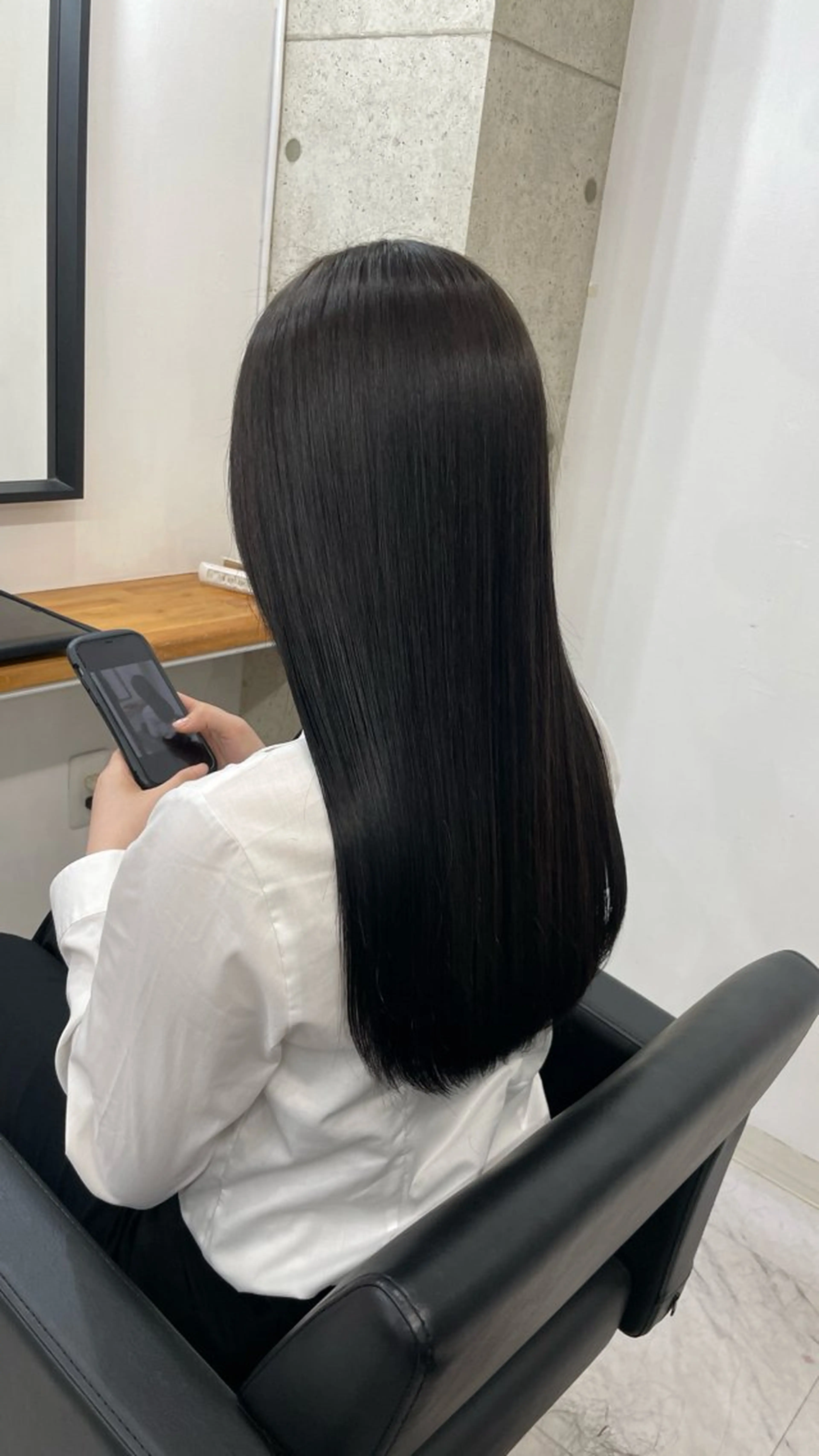 ロング Maia透明感 赤み消しくすみカラーのその他イメージ