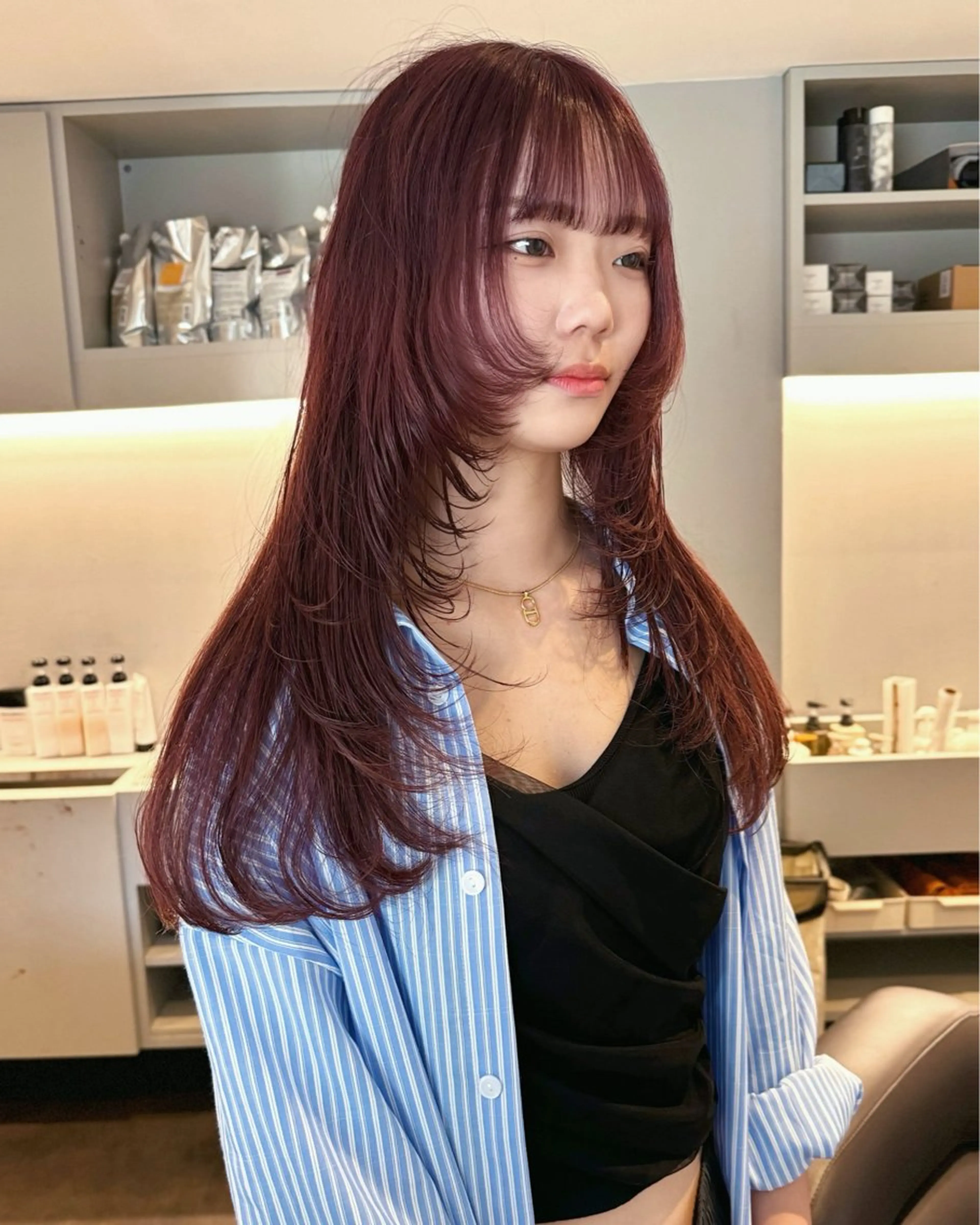 ロング カラー レイヤーカット カット ヘアカラー トリートメント RAIMA ハイトーンレイヤーのヘアスタイル