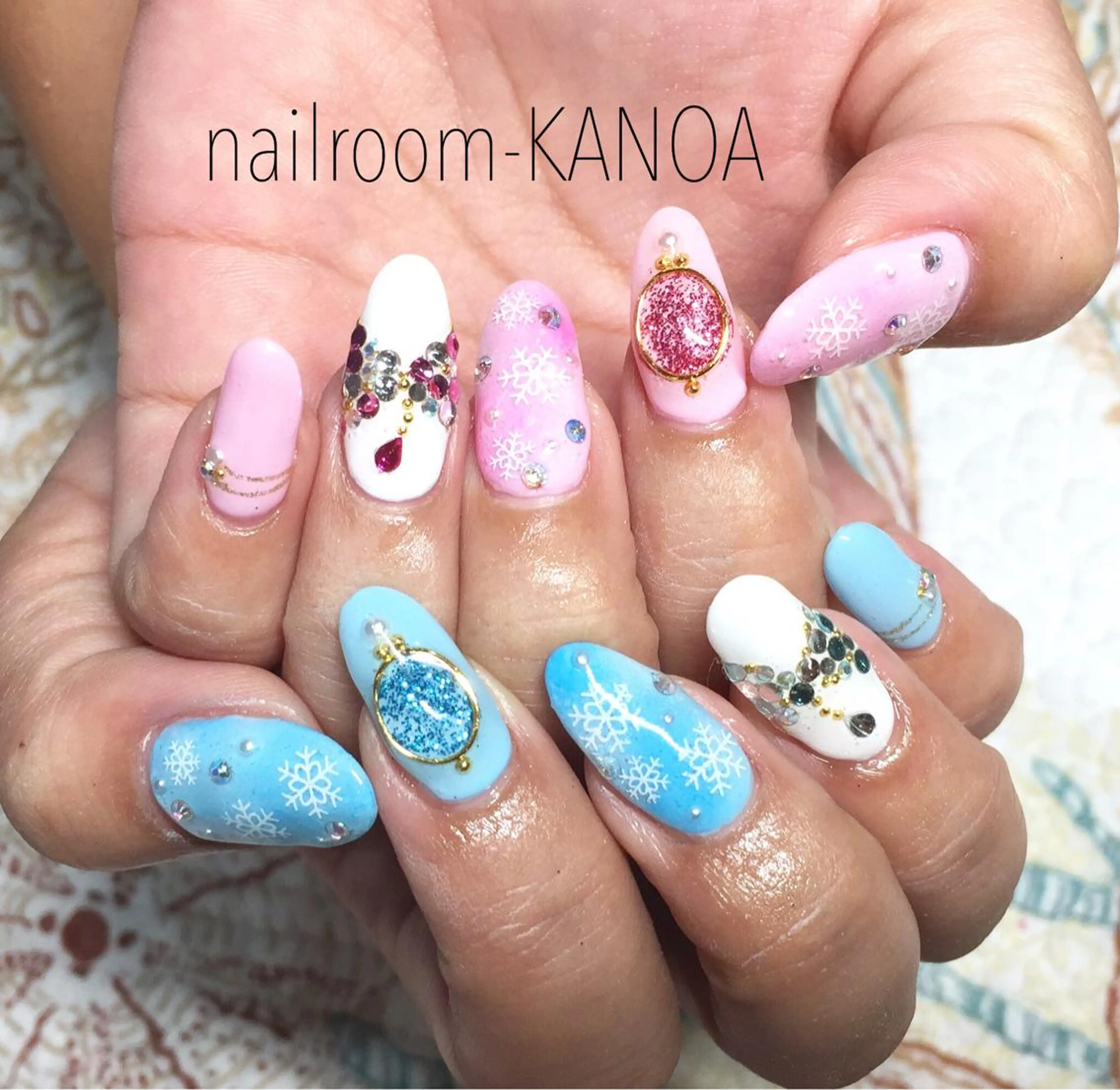 ロング ネイル 水色 ピンク nailroom- KANOAのネイルデザイン