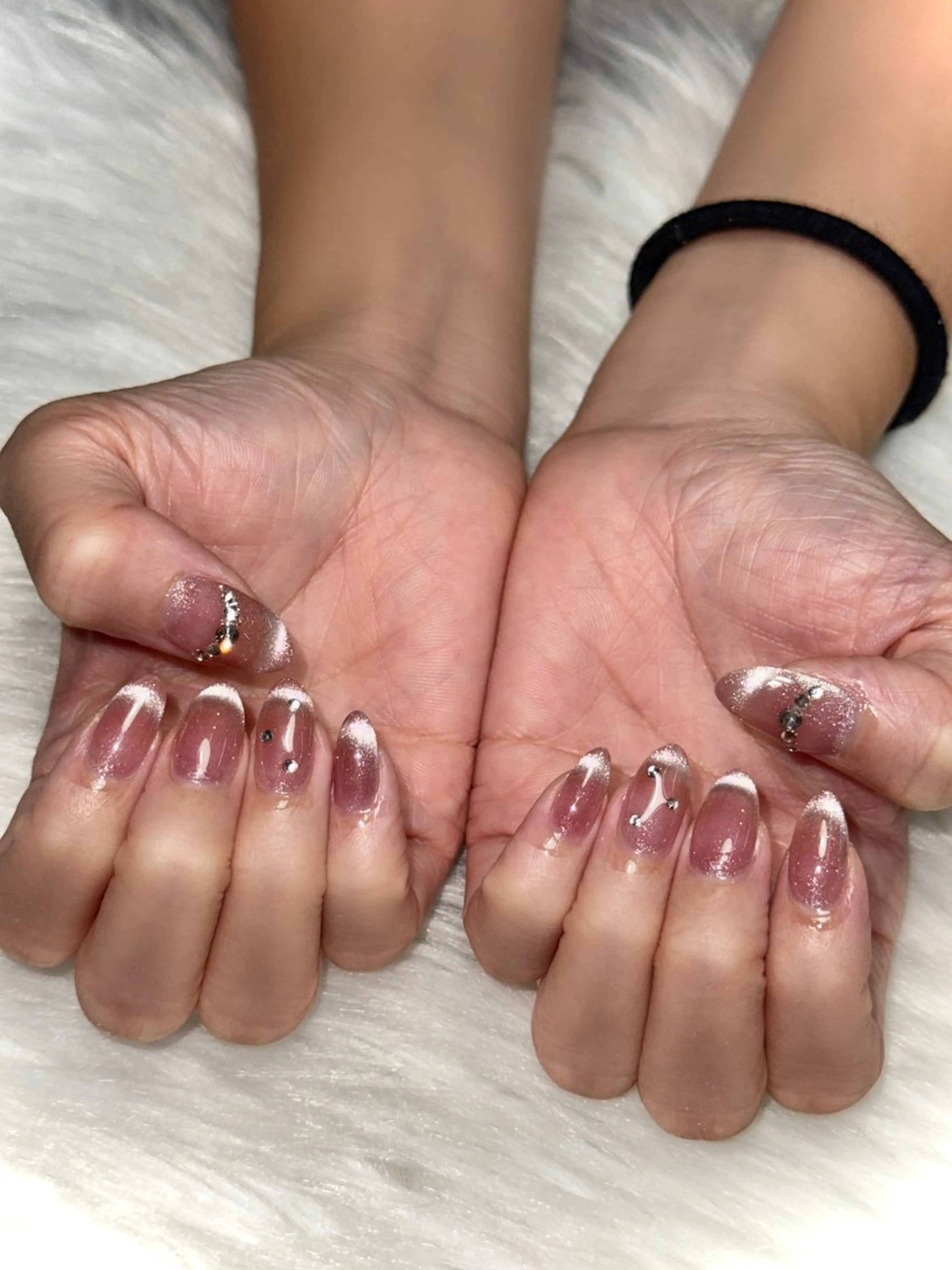 ネイル ハンドネイル Momoka 🍑🎀のネイルデザイン