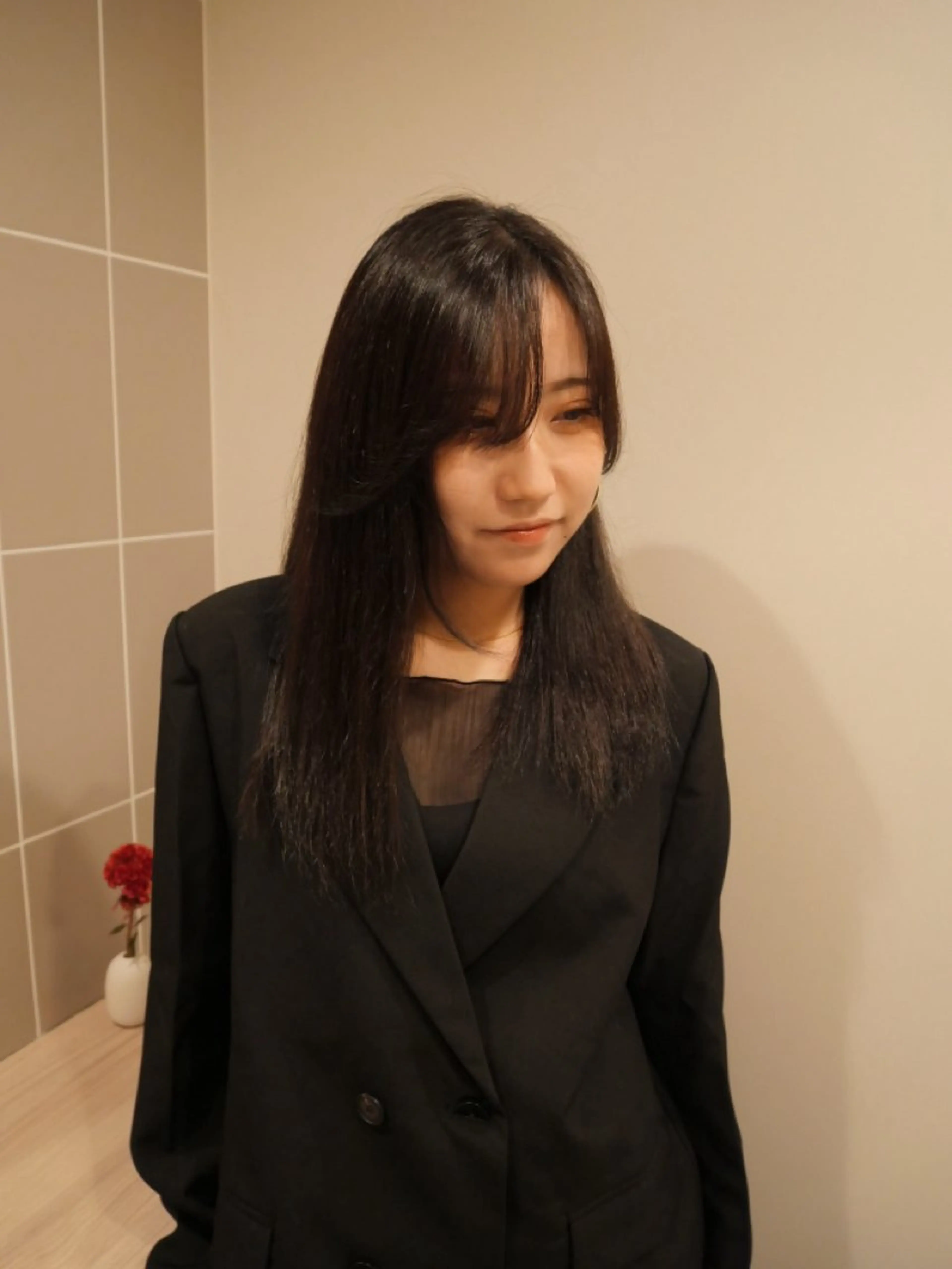 セミロング カットモデル FILMSりくのヘアスタイル