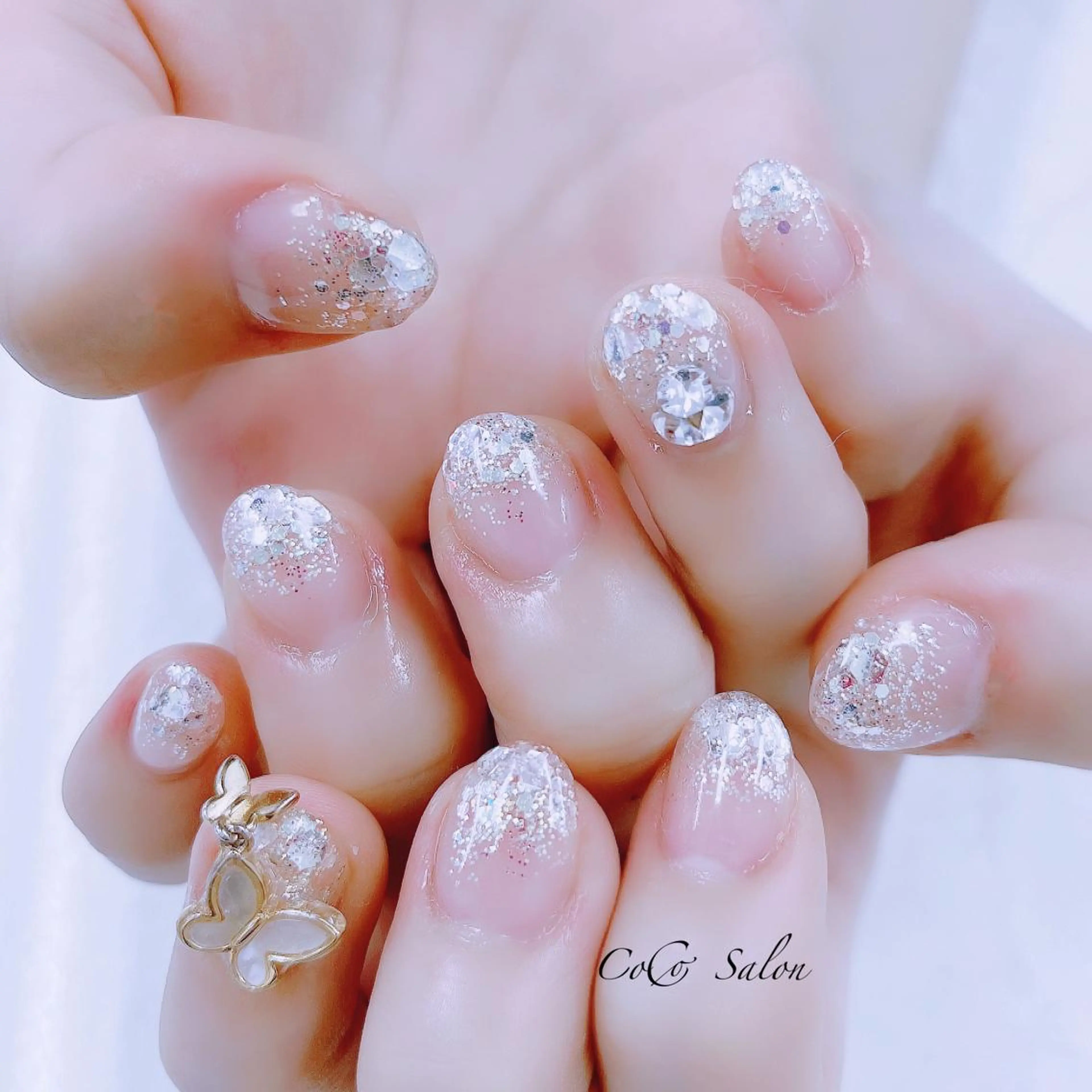ネイル 長さ出し ジェルネイル グラデーション ホログラムネイル キラキラネイル CoCoSalon ネイル/まつ毛予約のネイルデザイン